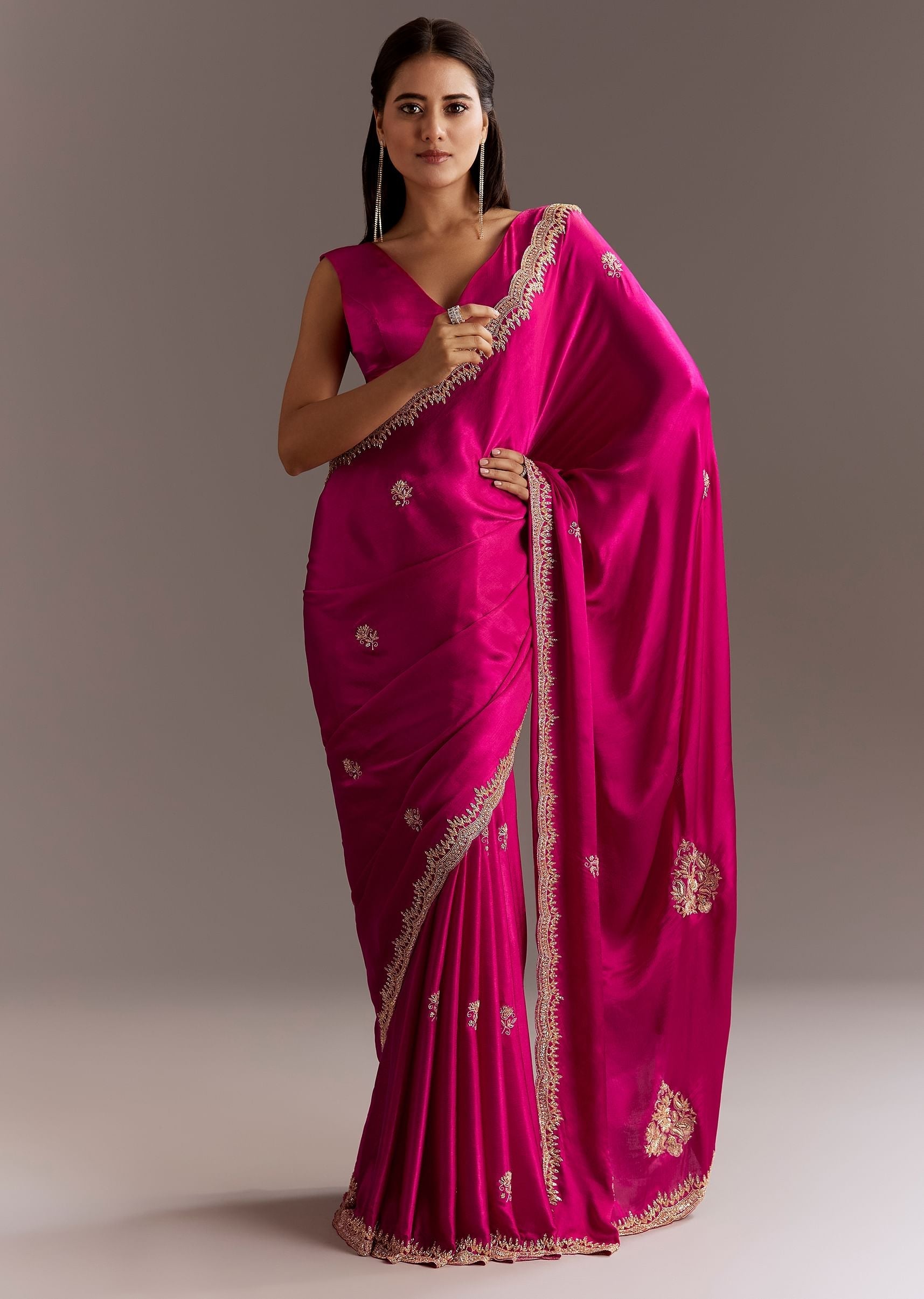 rani-pink-chinon-saree-with-cutdana-butta-and-scallop-border-sg286876-3_1c61e6d8-4dc7-47c7-86bb-e12965b7a9c3.jpg
