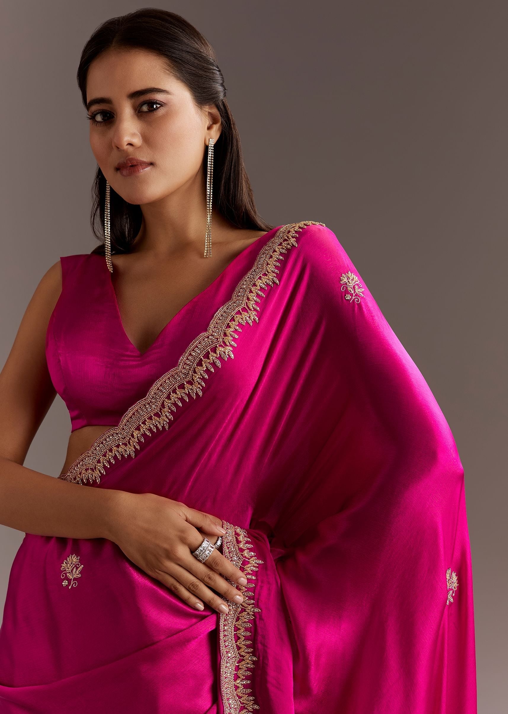 rani-pink-chinon-saree-with-cutdana-butta-and-scallop-border-sg286876-5_75b29f00-ec0f-4819-a135-f85c2047eaa4.jpg