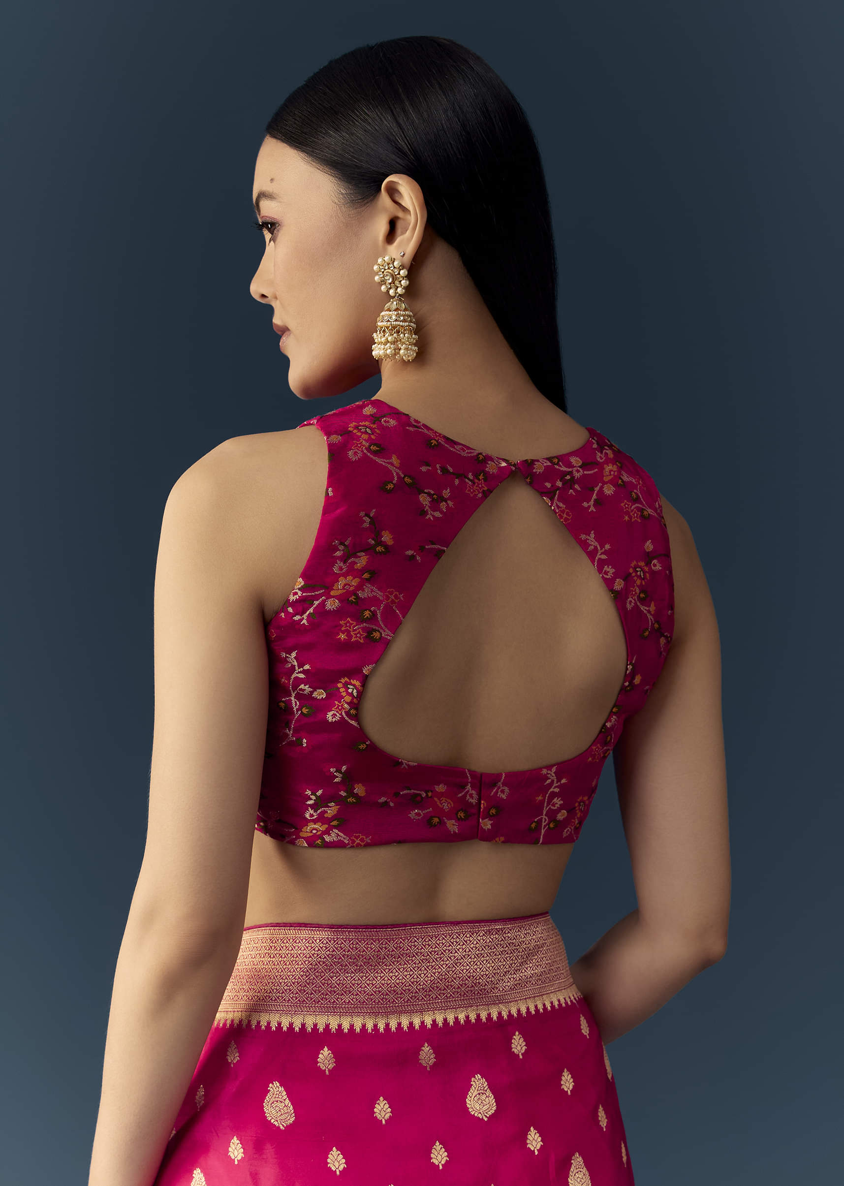 rani-pink-dola-silk-brocade-woven-saree-with-unstitched-blouse-sg350714-8.jpg