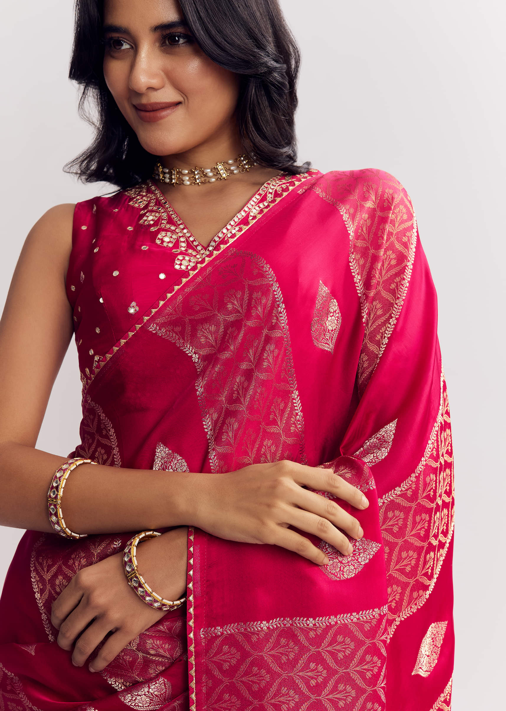 rani-pink-dola-silk-saree-with-gota-patti-woven-motif-sg312380-3_5867fc67-f620-4a55-9e80-6087edb2b086.jpg