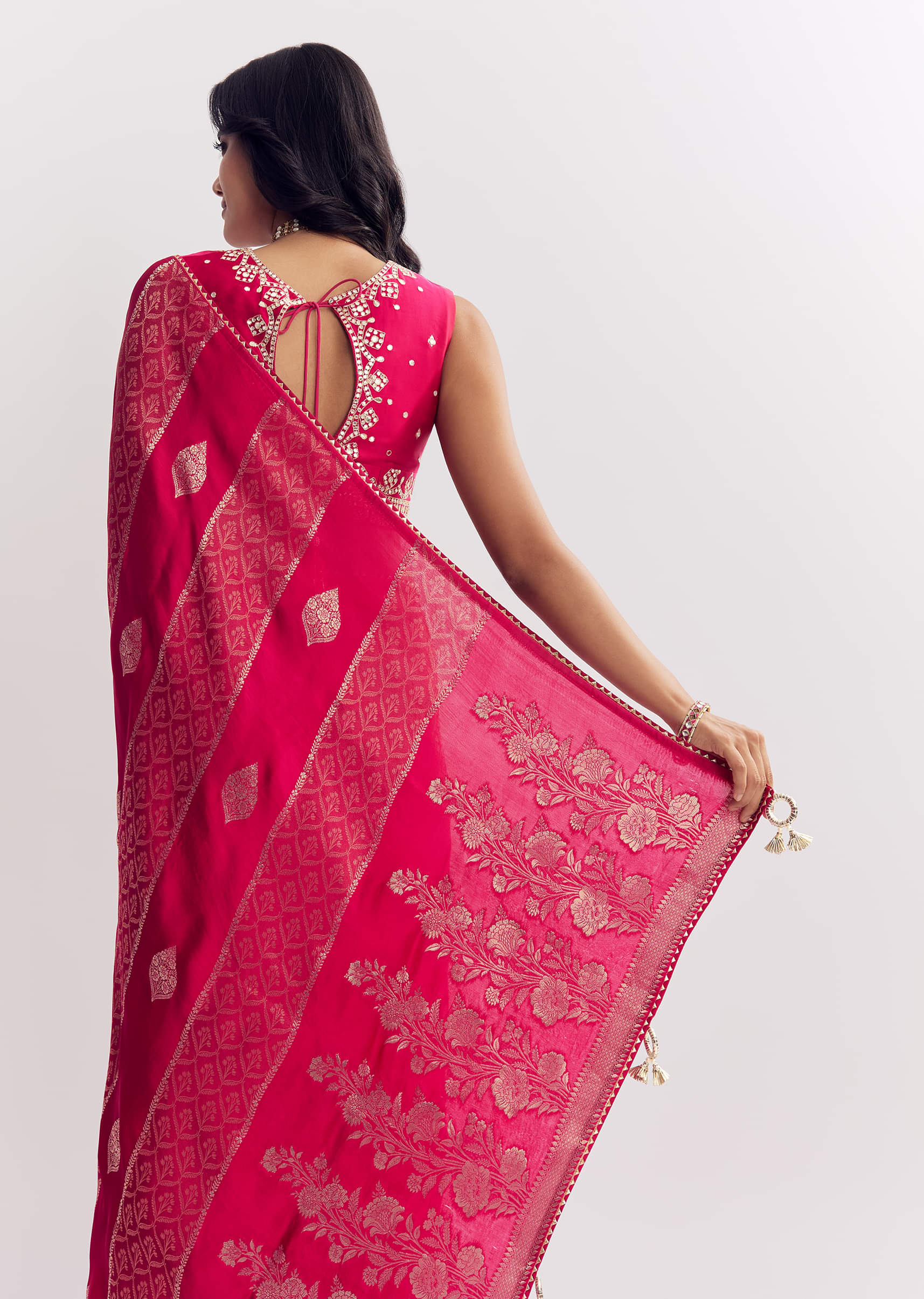 rani-pink-dola-silk-saree-with-gota-patti-woven-motif-sg312380-4_dd734052-3d6c-4d0a-af0e-1bc9a1d86cd0.jpg