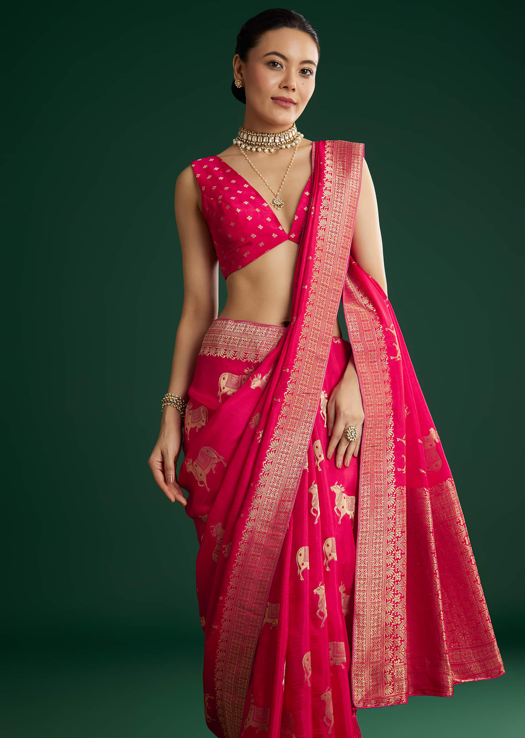 rani-pink-dola-silk-saree-with-zari-woven-border-sg311886-5_7aae11d2-4901-4037-8801-1048c88776d6.jpg
