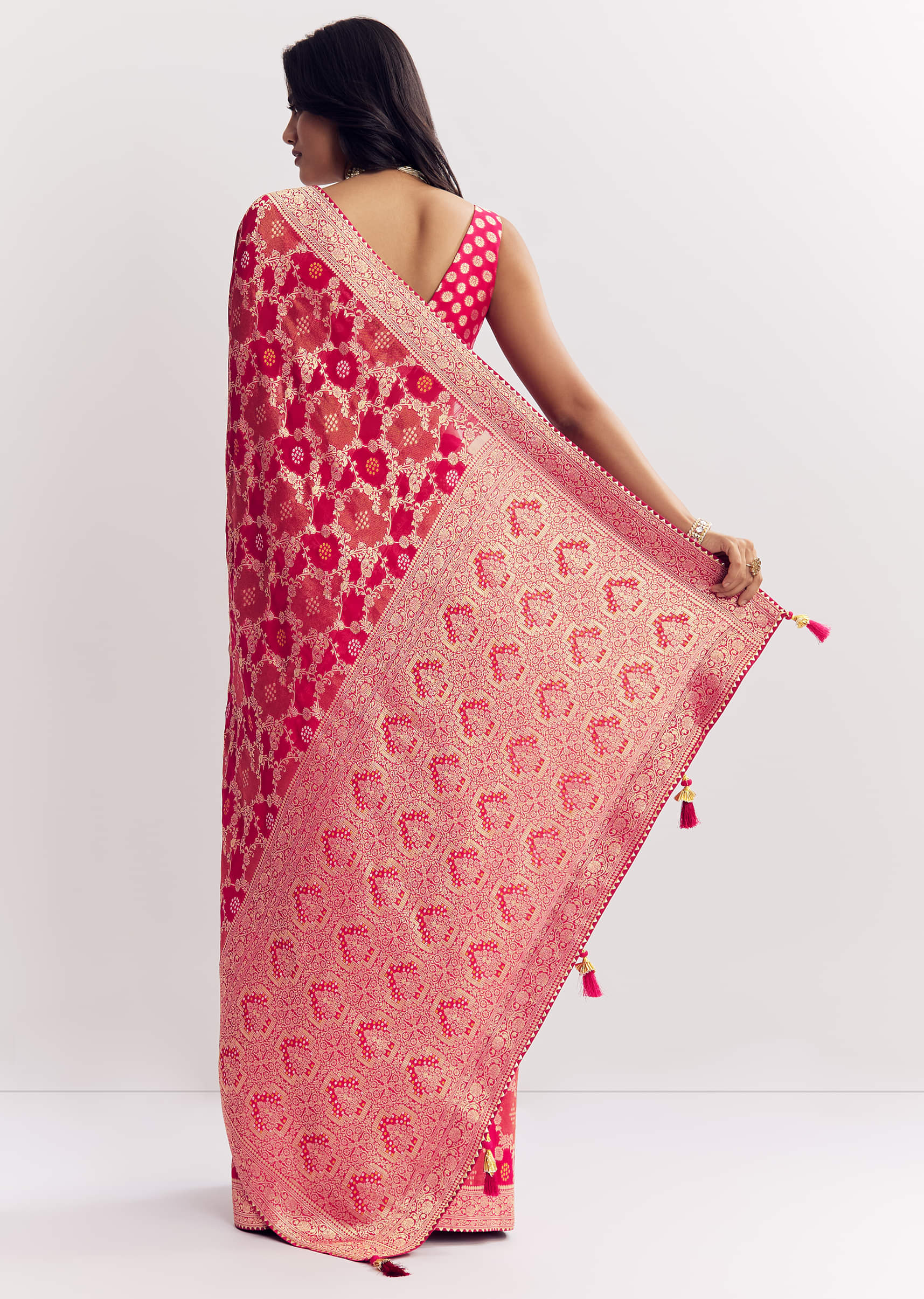 rani-pink-georgette-saree-with-zari-jaal-work-sg312400-6_bc7c45ae-f36a-4652-a6b4-1c8be63c60d1.jpg