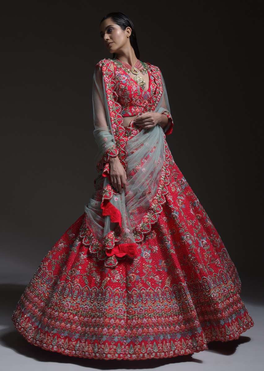 rani-pink-heavy-embroidered-lehenga-with-resham-embroidered-floral-vines-and-heritage-border-online-kalki-fashion-m001ra342y-sg46939_10_0ceb0b15-7e22-4862-a67c-623c1766e67a.jpg