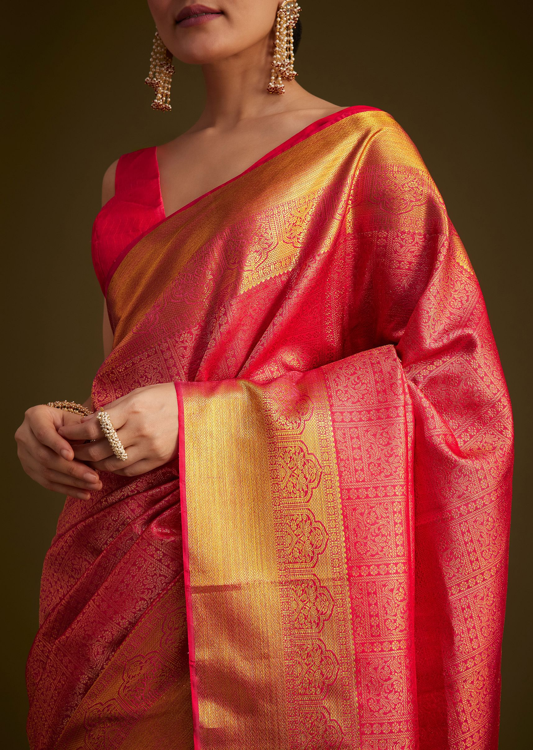 rani_pink_kanjivaram_silk_saree_with_golden_zari_detailing-sg291493_5_2ed3d4d3-f624-4ab4-b622-8315666a2f12.jpg