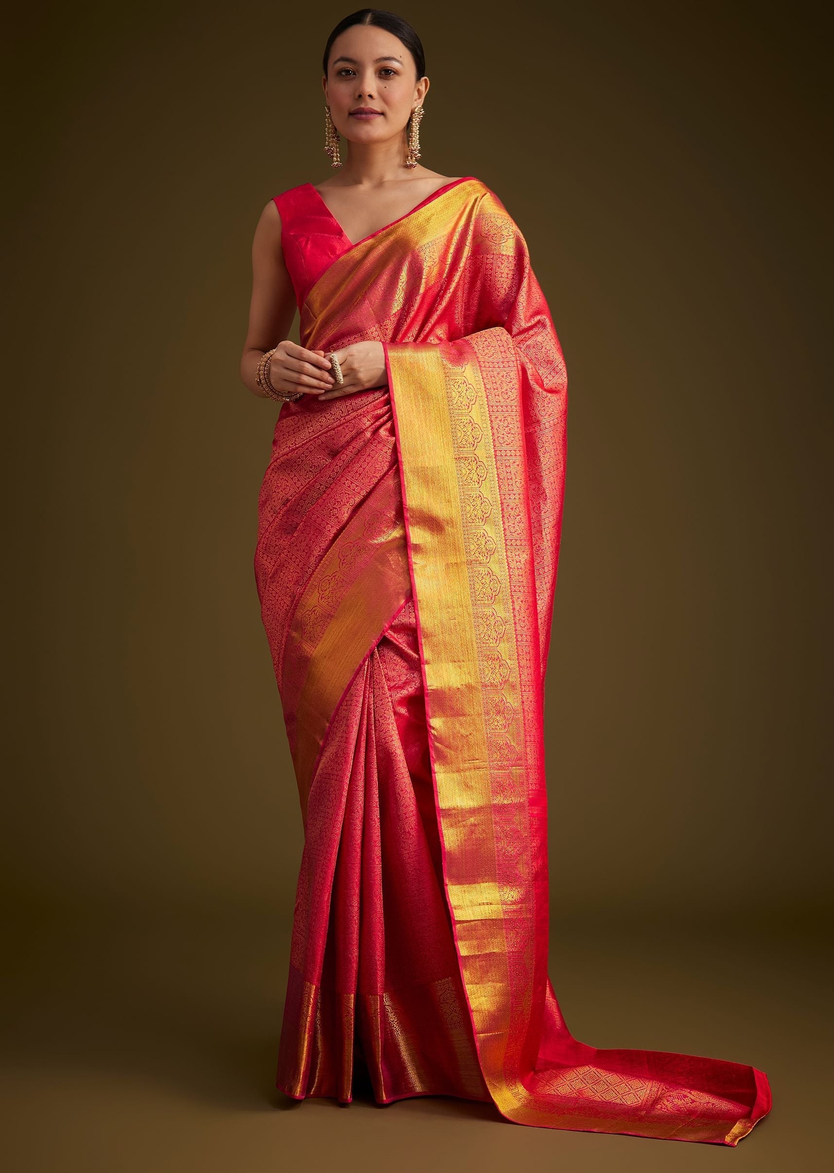 rani_pink_kanjivaram_silk_saree_with_golden_zari_detailing-sg291493_9_183150b4-a8ae-4fbf-b613-beb86dc1d192.jpg