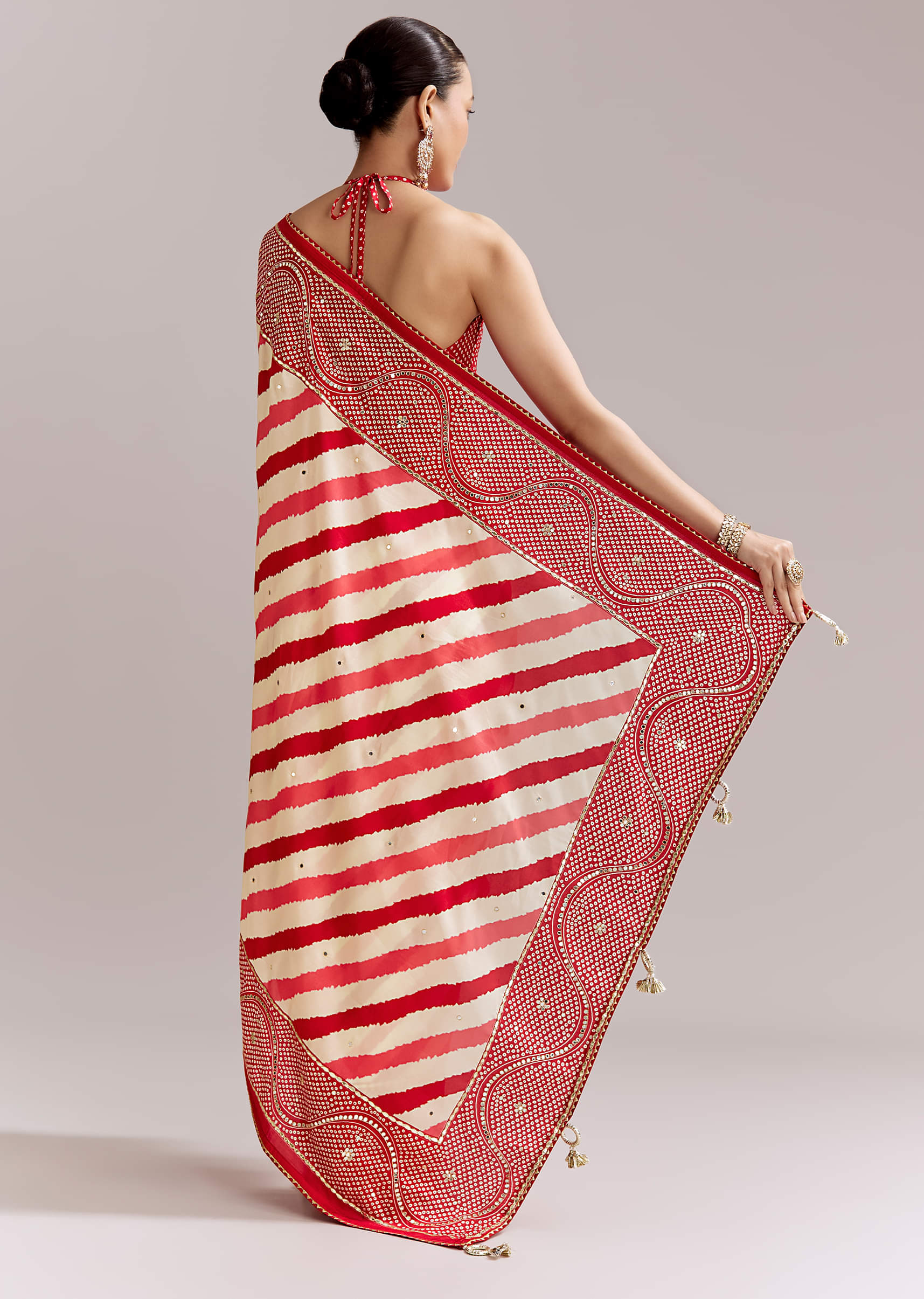red-and-off-white-silk-saree-with-lehariya-and-bandhani-print-sg351935-4.jpg