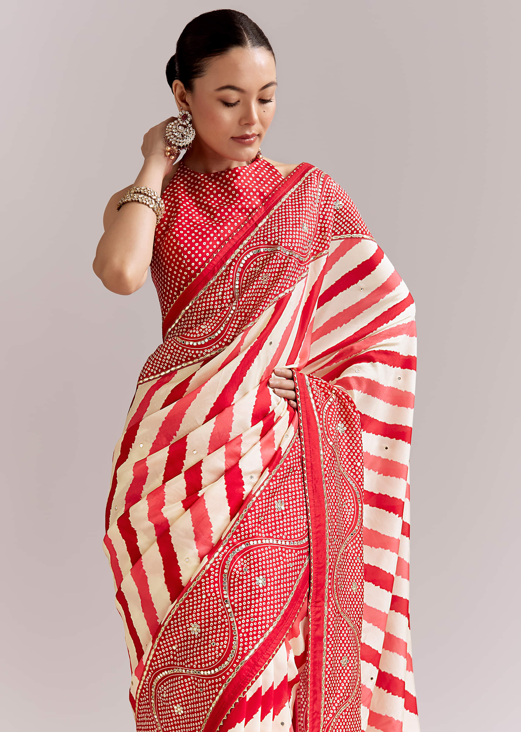 red-and-off-white-silk-saree-with-lehariya-and-bandhani-print-sg351935-5.jpg