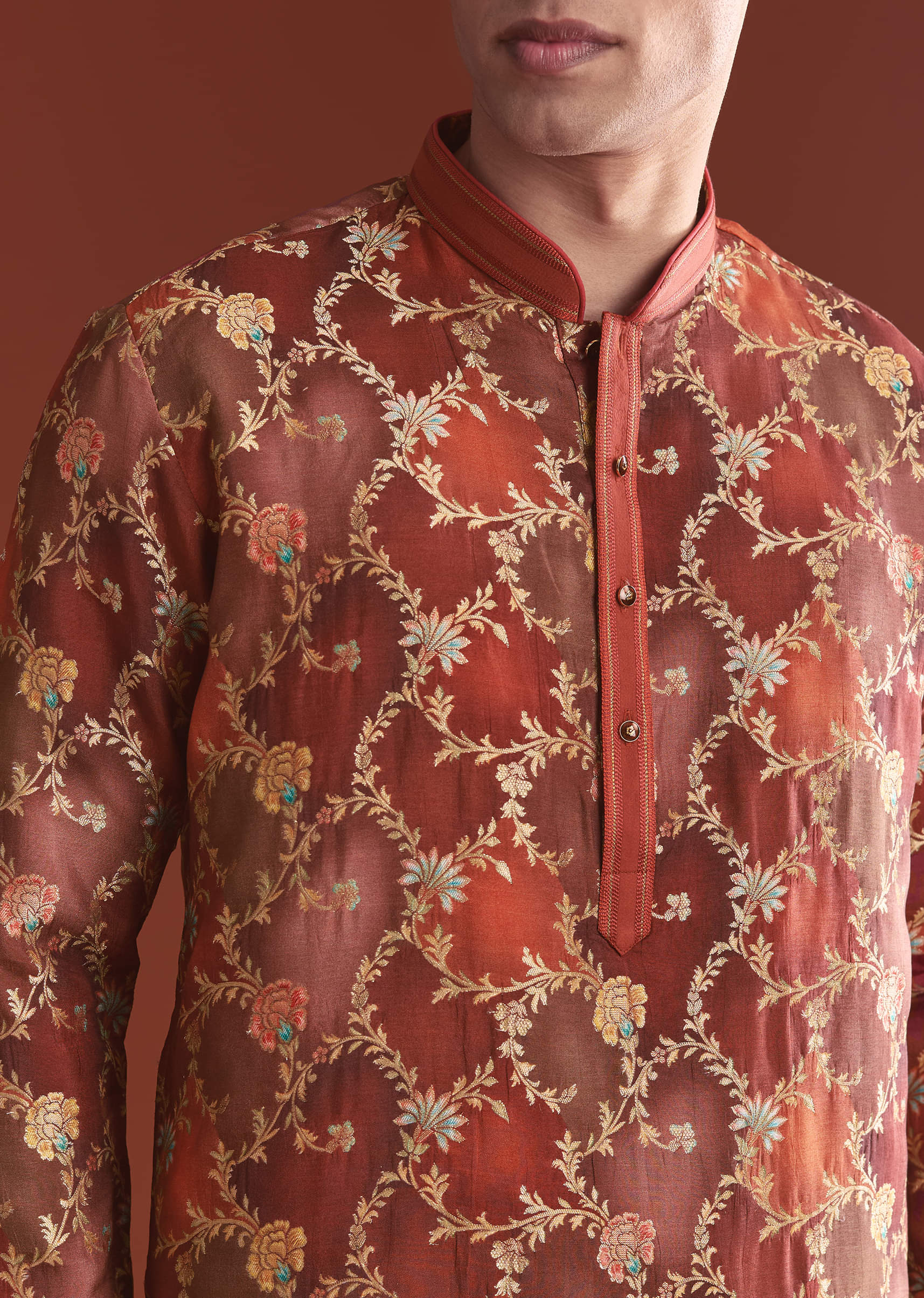 red-banarasi-kurta-set-for-men-with-floral-pattern-sg357005-2.jpg