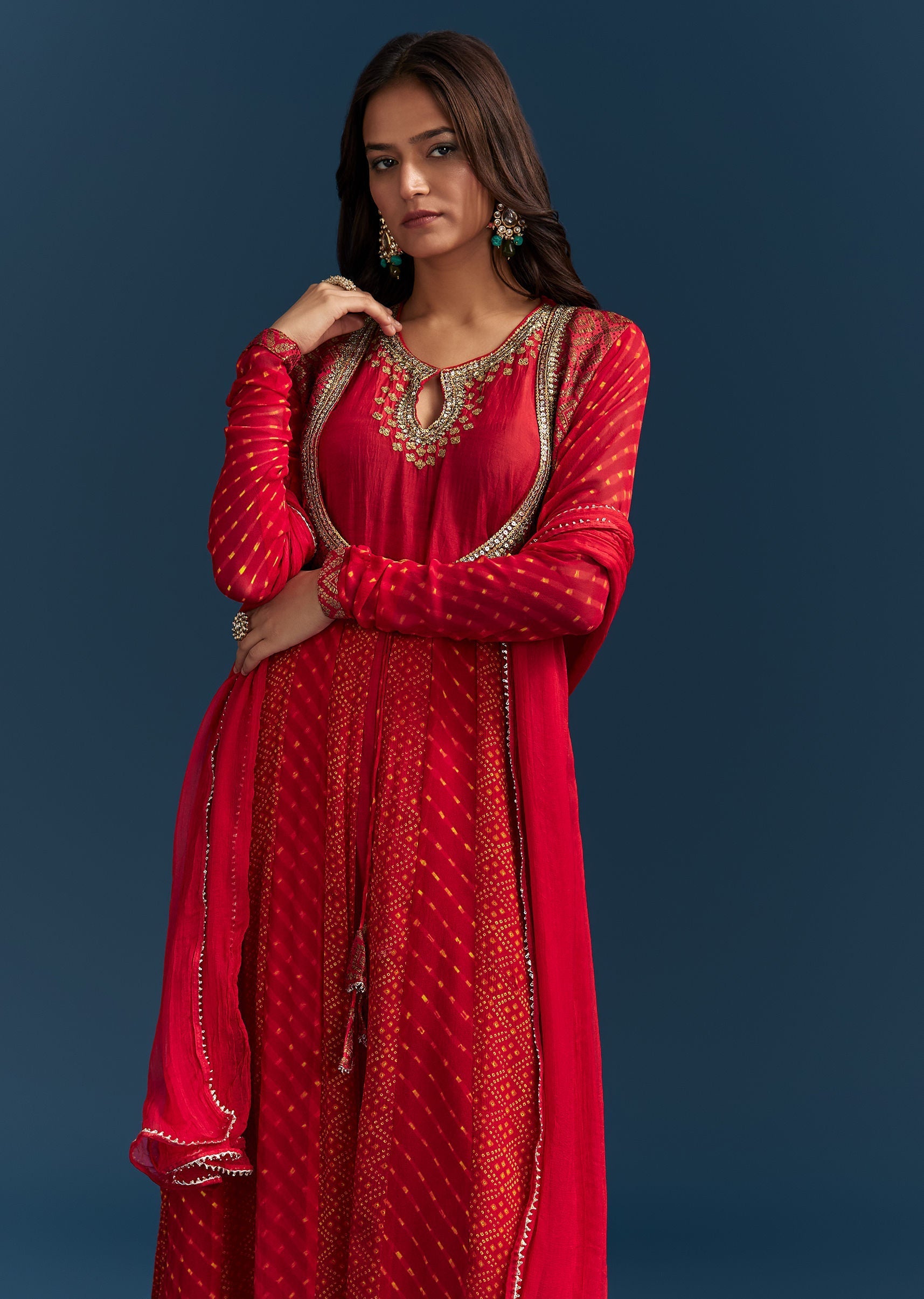 red-bandhani-and-leheriya-jacket-anarkali-suit-in-georgette-sg319075-4_6ac0dfb6-d74e-41f9-865f-984d9637e857.jpg