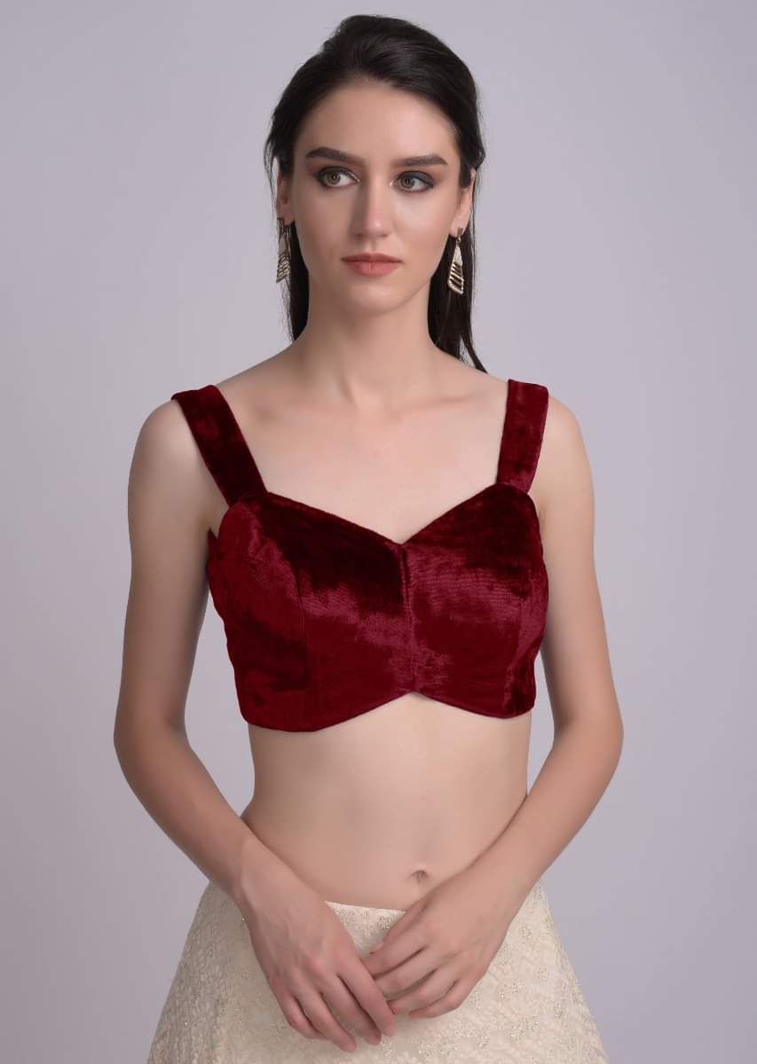 red-blouse-in-velvet-with-sweetheart-neckline-online-kalki-fashion-m001509698y-sg33242_3_add838a7-d3e6-4e83-9ee2-cfcd69f2d382.jpg