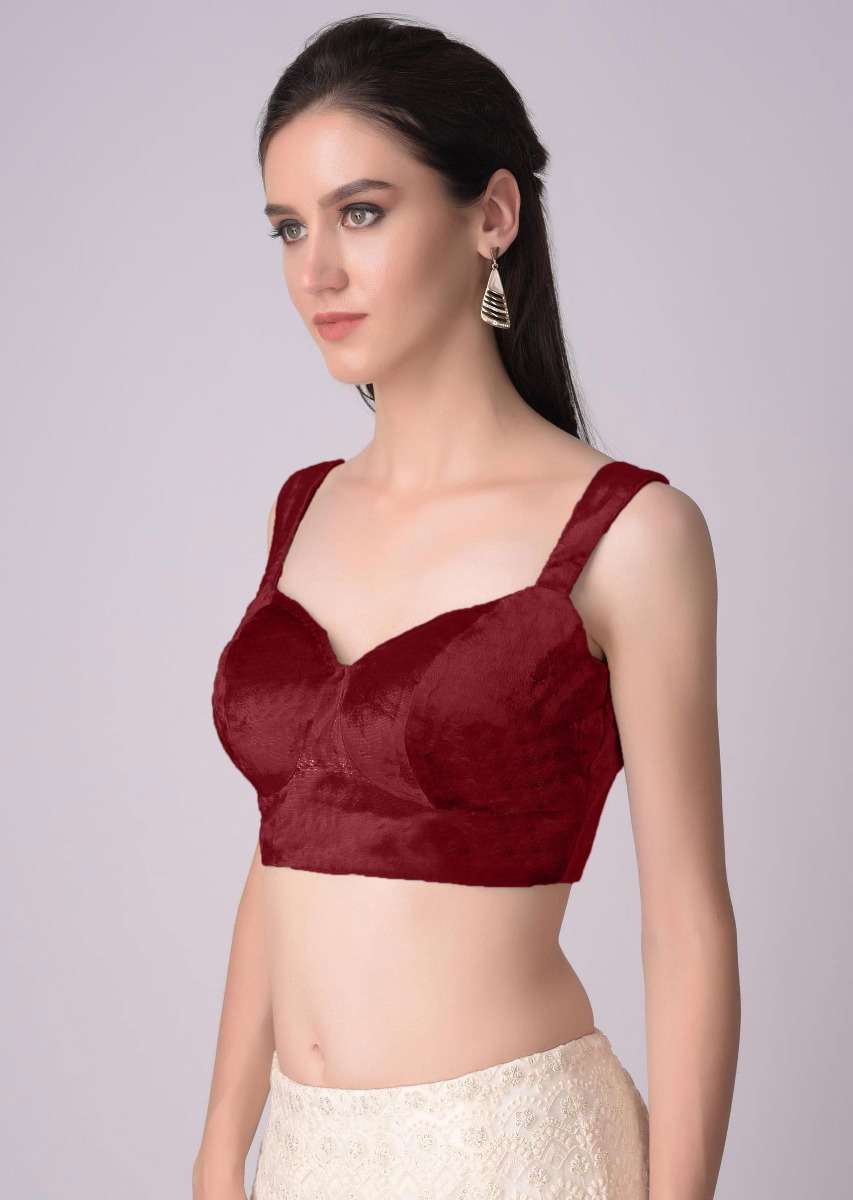 red-blouse-in-velvet-with-sweetheart-neckline-online-kalki-fashion-m001509701y-sg33220_5_cb95fdb7-3a03-4d6c-aa3f-7e72d7c84945.jpg