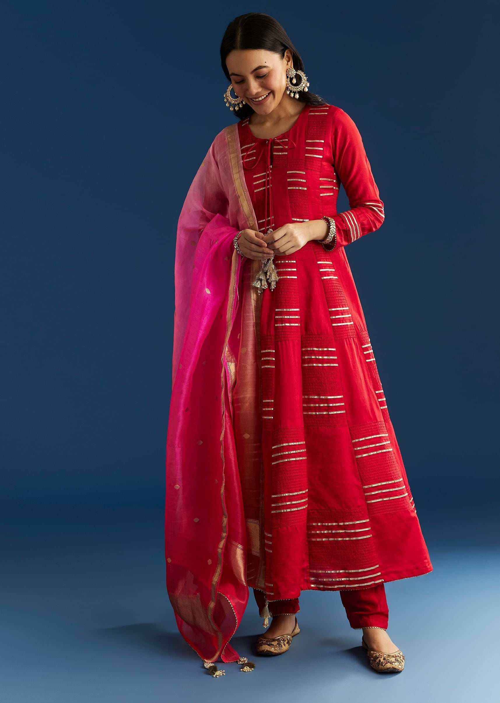 red-chanderi-gotta-work-anarkali-with-ombre-zari-butti-organza-dupatta-sg305602-3_6c96785b-d662-43c6-a7d4-993d245bd116.jpg