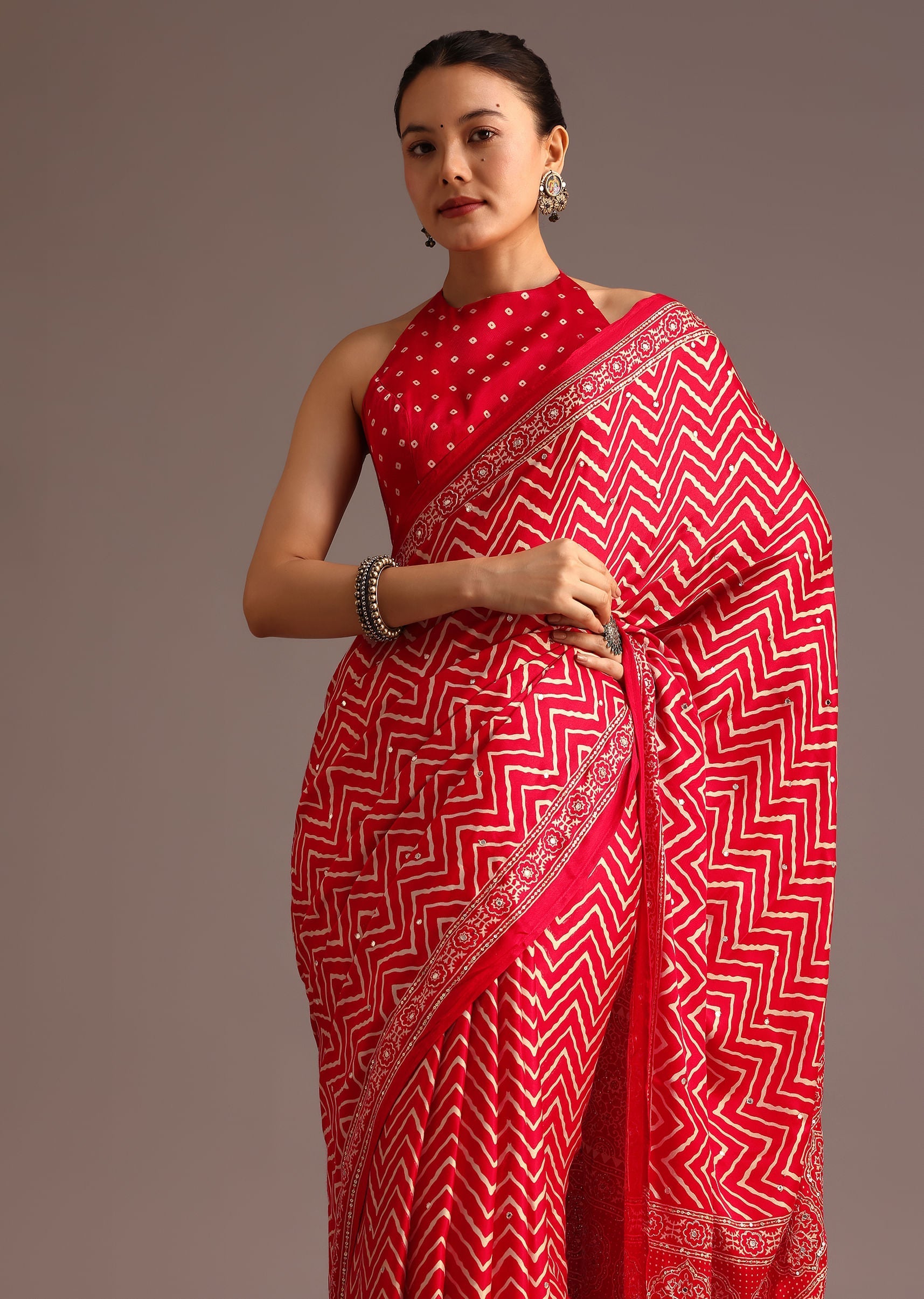 red-chevron-printed-satin-saree-sg257840_7_7a5377dd-6c64-412d-a93c-215cbd632d80.jpg