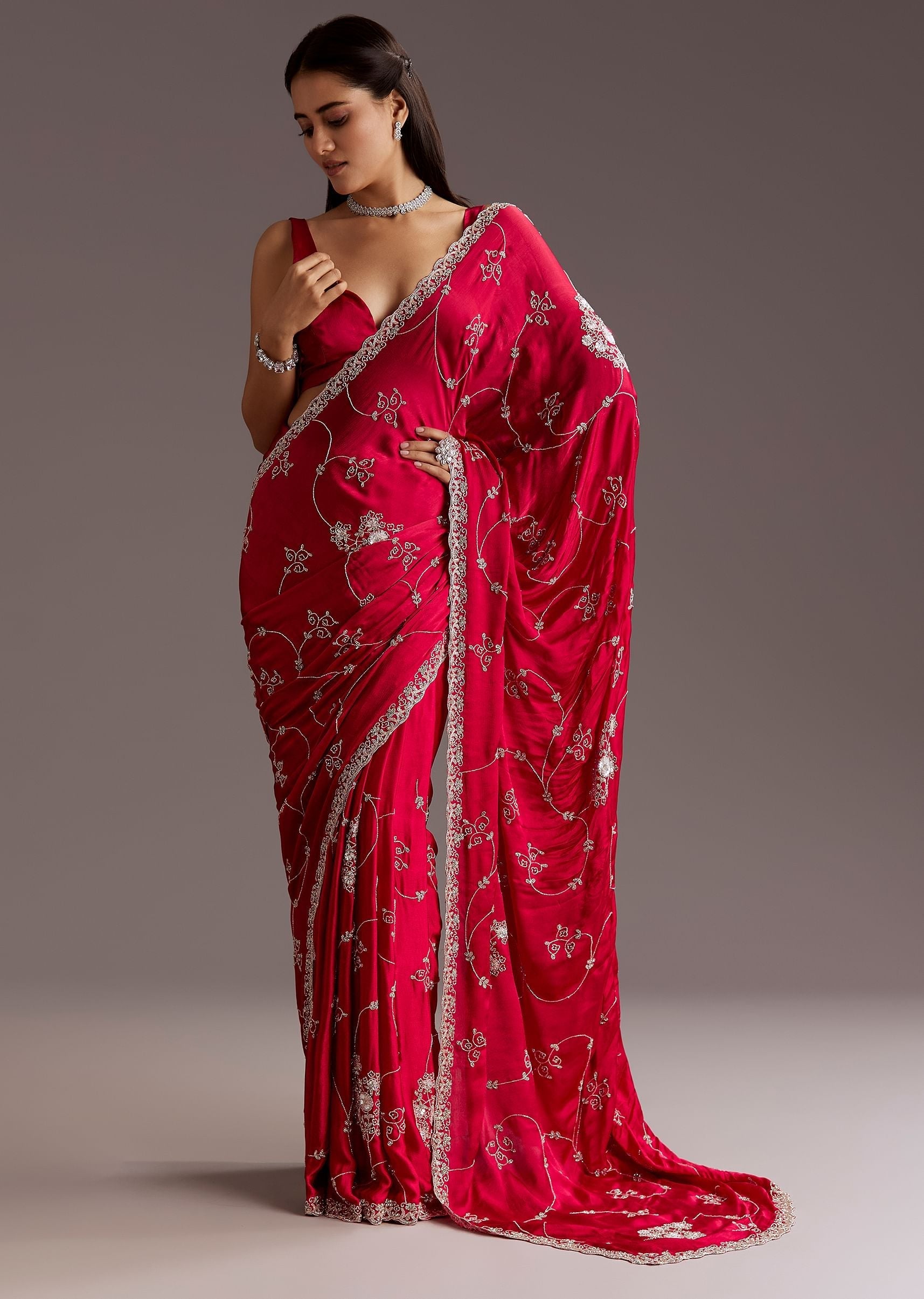 red-chinon-saree-with-floral-cutdana-sequins-jaal-and-scallop-border-sg286956-1_1ec6b33e-d13a-486f-9c77-fb1eb74a4561.jpg