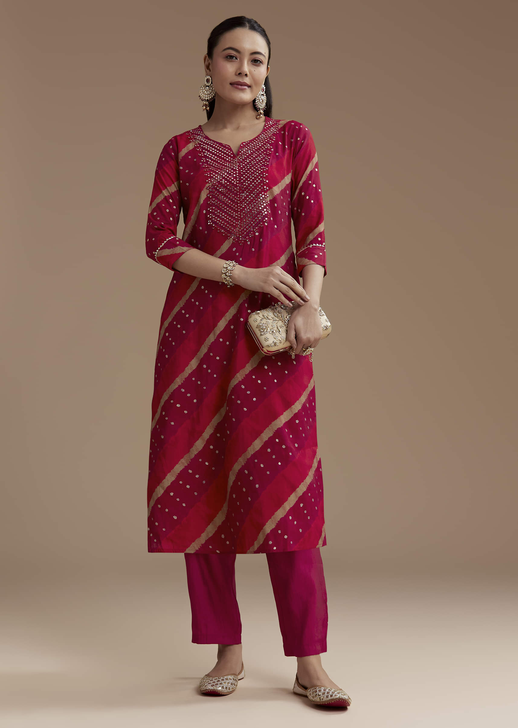 red-cotton-silk-foil-mirror-kurta-set-sg348434-1_7ae6f2e2-d28d-4e0f-9e41-7a868b17f48a.jpg