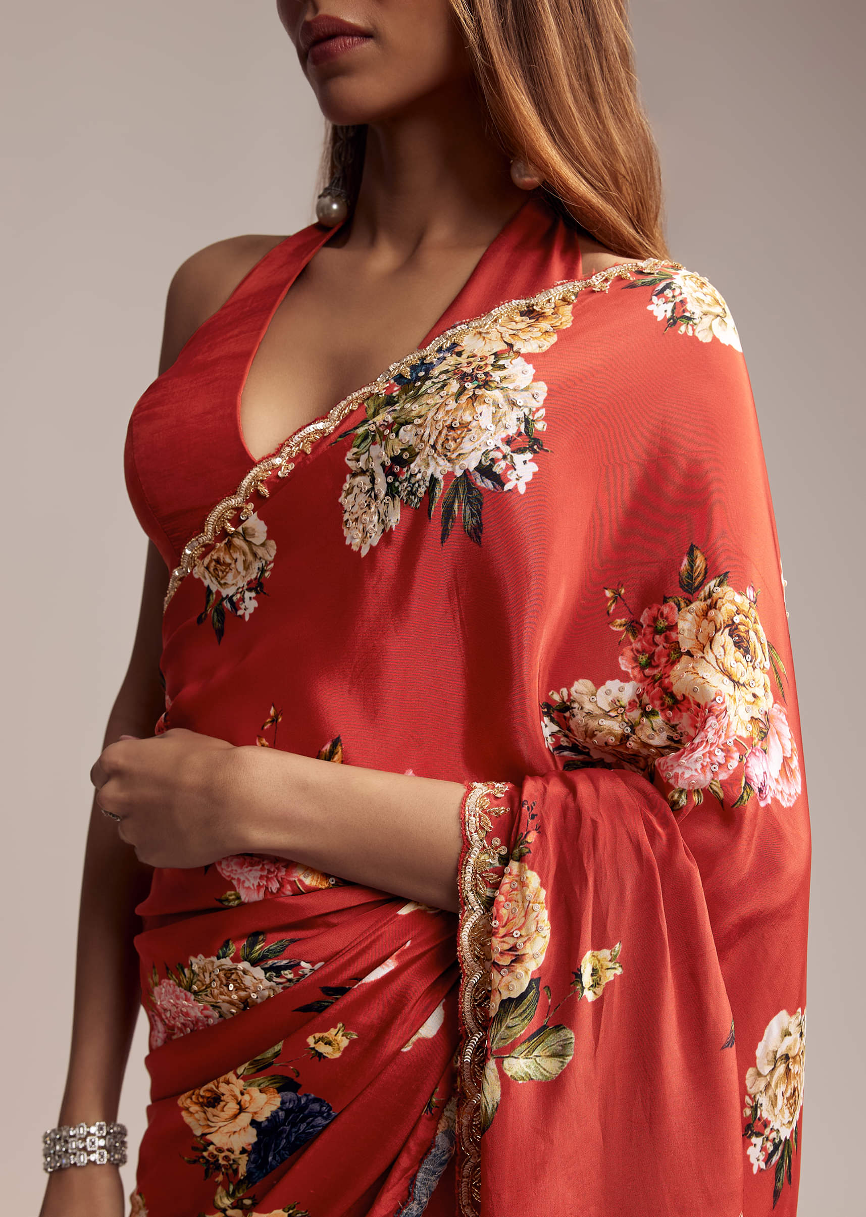 red-crepe-saree-with-floral-print-cutdana-embroidery-sg327985-2.jpg