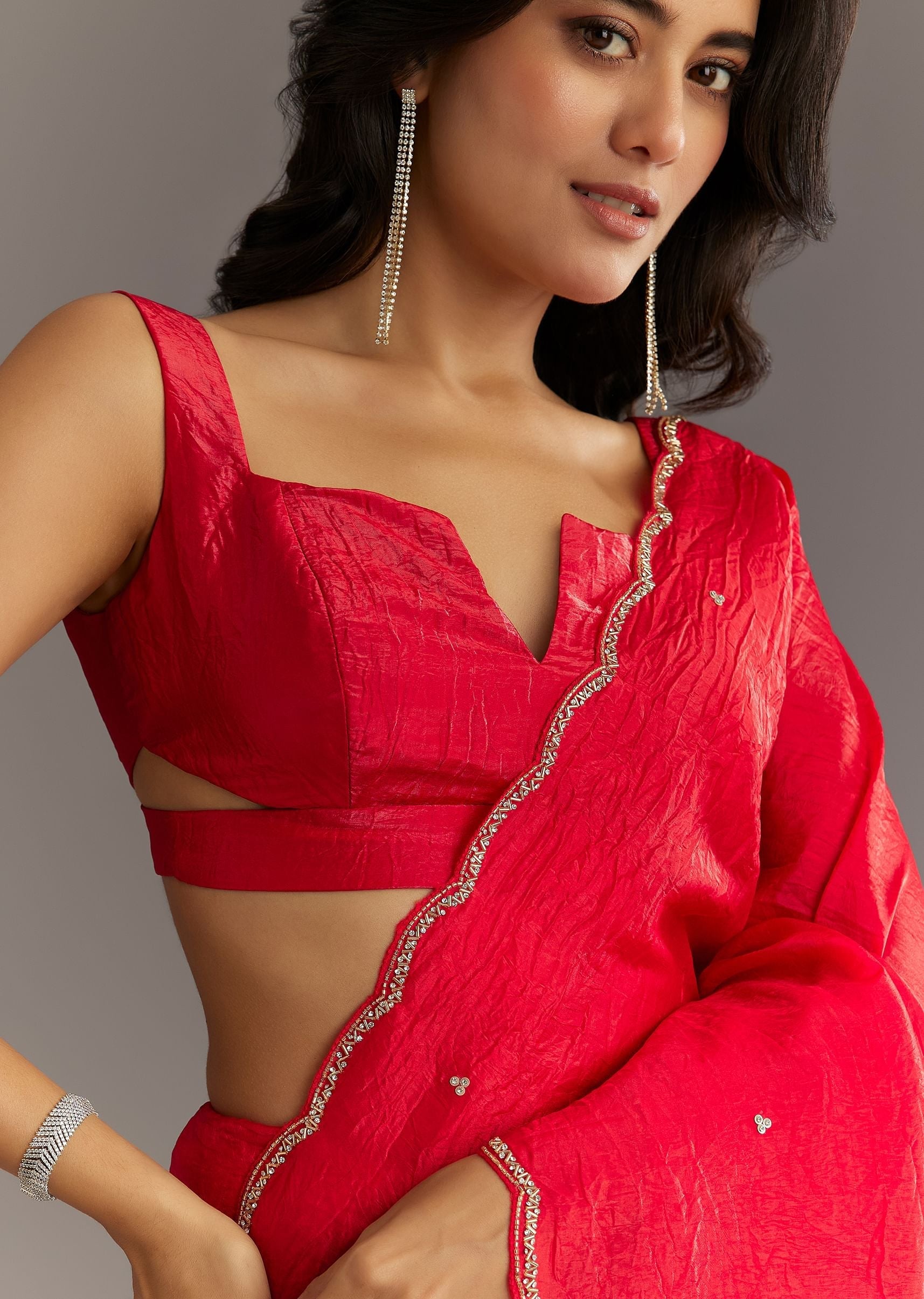 red-crushed-tissue-embroidered-saree-with-cutdana-and-sequin-sg296147-3_d4d8e5e2-dd66-4bdb-8e68-f79cc55ef108.jpg