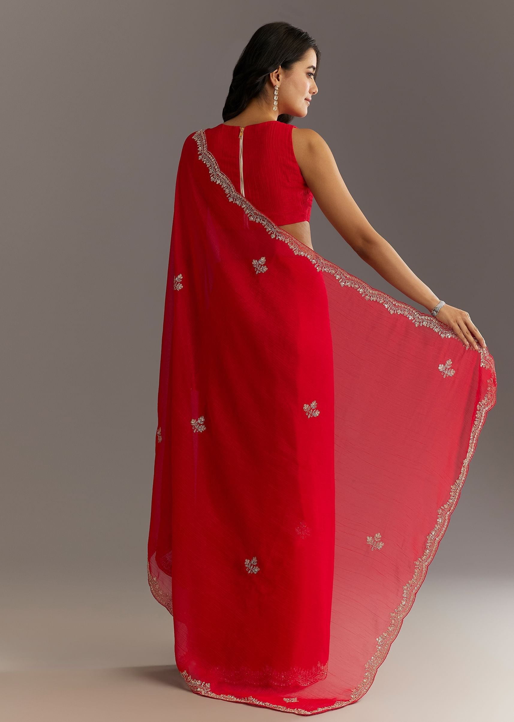 red-crushed-tissue-embroidered-saree-with-scallop-border-sg294667-6_b8cd9a19-507d-4acb-90cc-8a5b4476f2e9.jpg