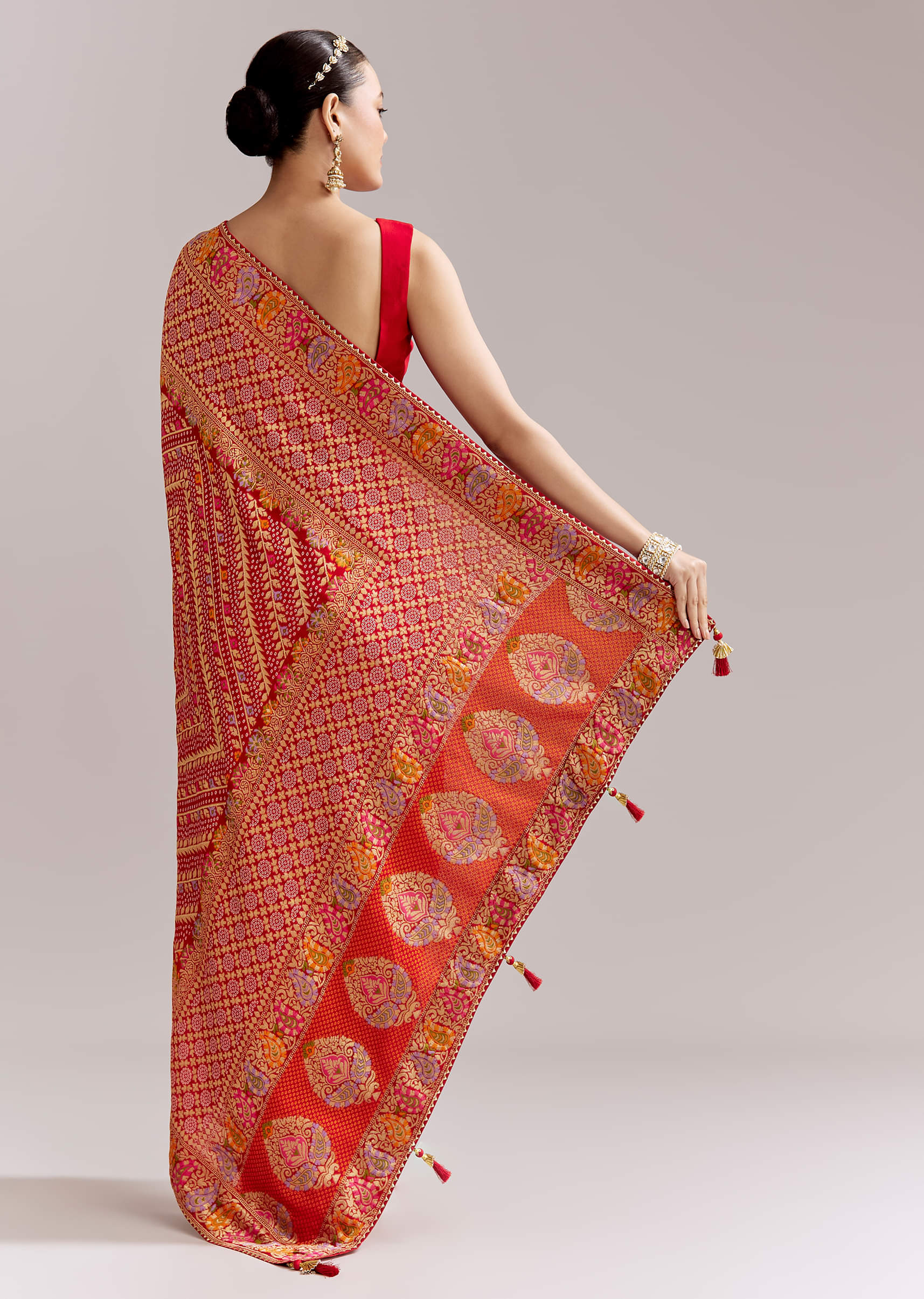 red-dola-silk-handloom-banarasi-brocade-saree-with-floral-jaal-sg351909-4.jpg