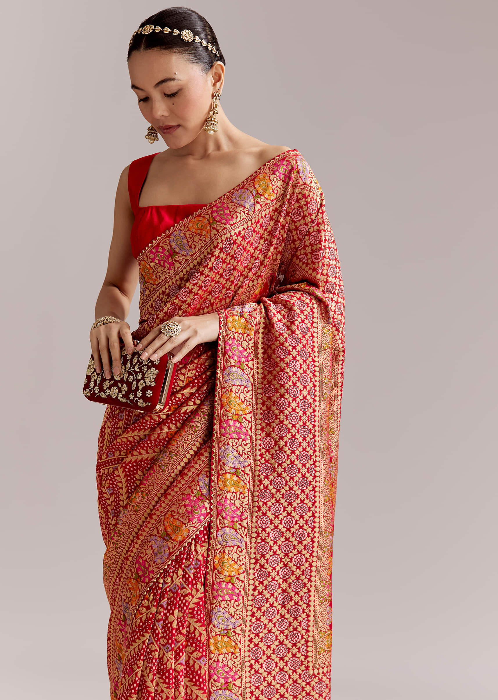 red-dola-silk-handloom-banarasi-brocade-saree-with-floral-jaal-sg351909-5.jpg