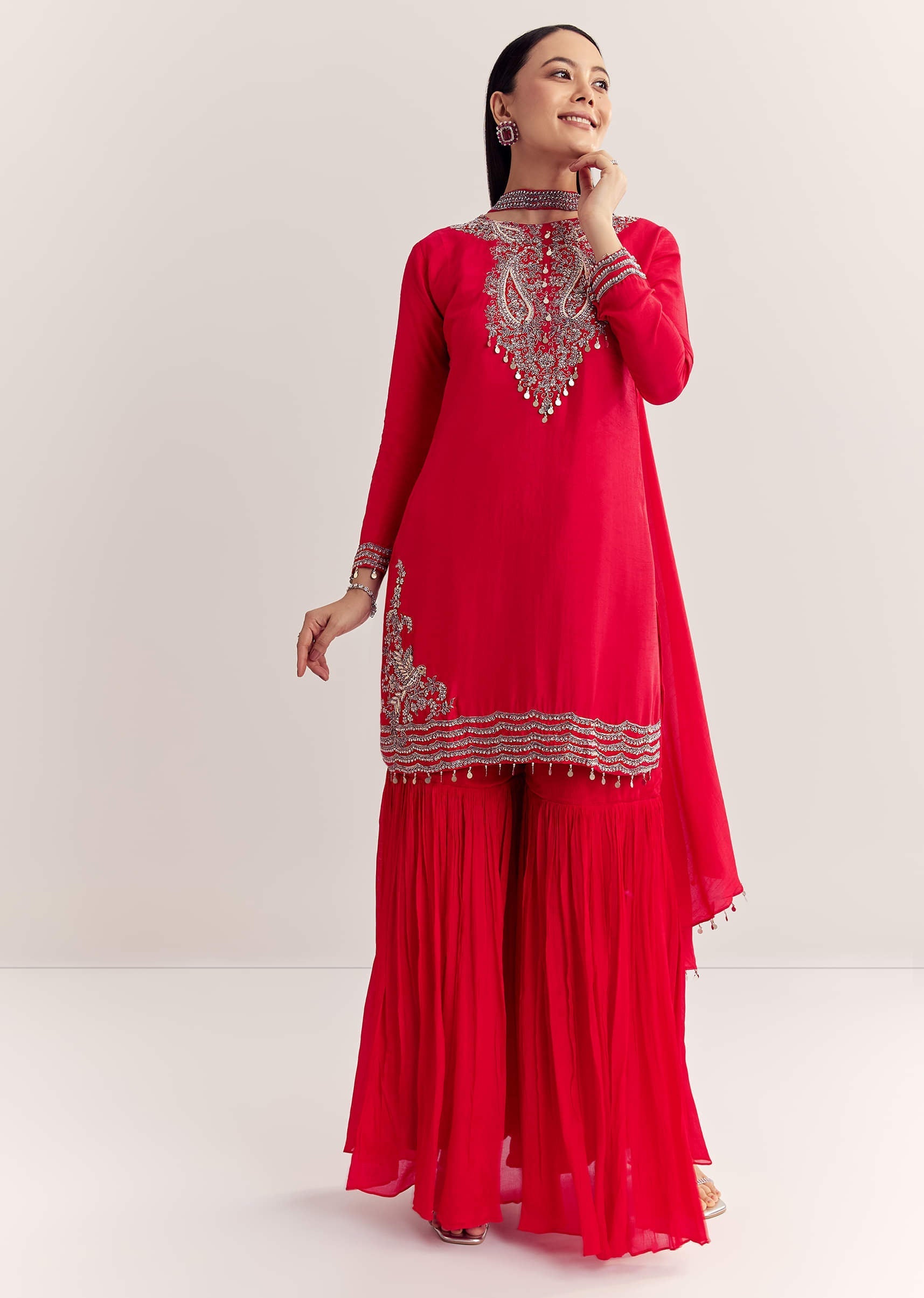 red-dola-silk-kurta-set-with-zardosi-and-choker-dupatta-sg324667-2_c65a923b-7fc7-47bb-9175-cb6d758cb380.jpg