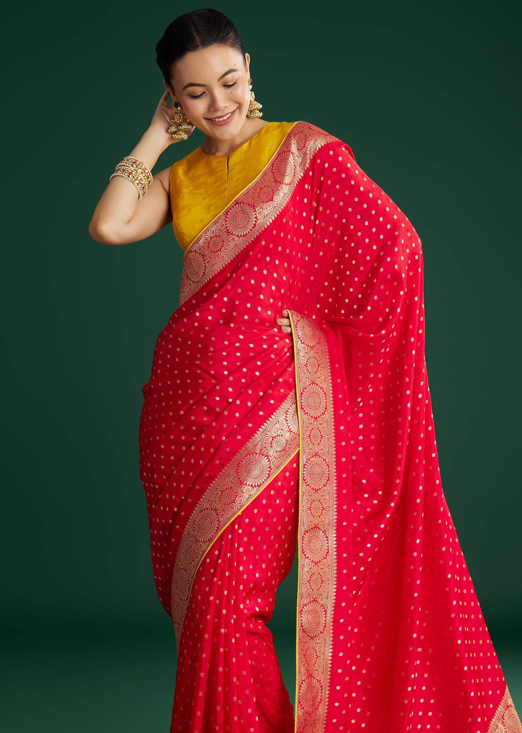 red-dola-silk-saree-with-butti-and-floral-woven-border-sg311865-5_11135671-757f-41df-83e7-1ea20e51509b.jpg