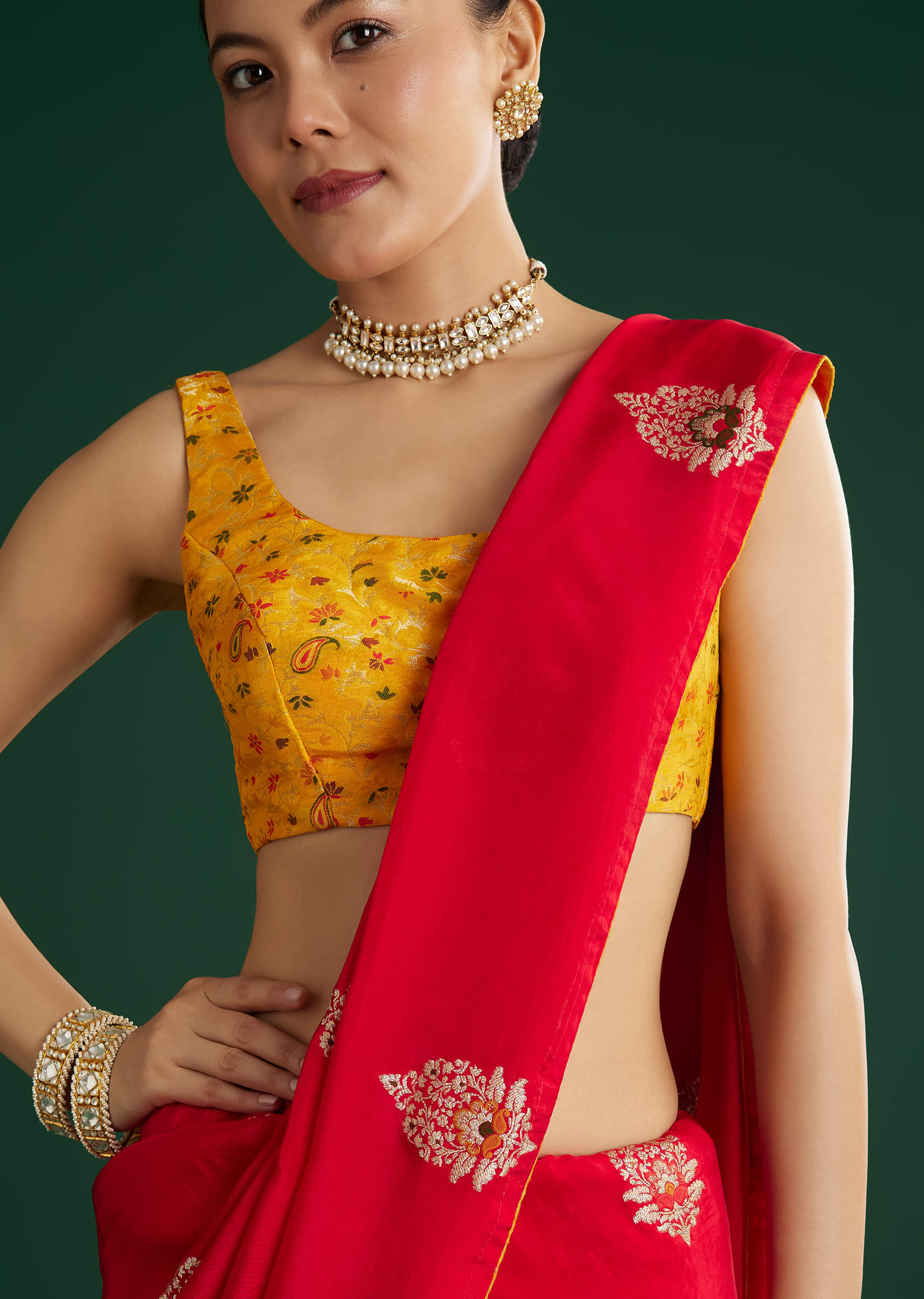 red-dola-silk-saree-with-butti-weave-sg311872-2_a894d22b-eef5-4879-8dc3-a2fadfa82e21.jpg