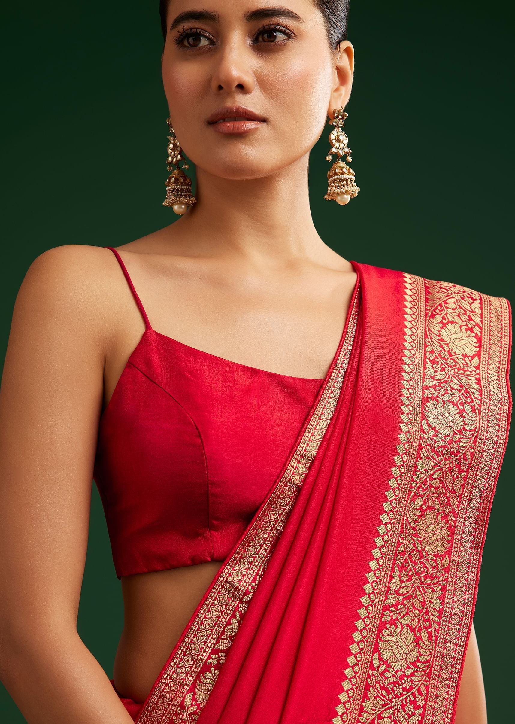 red-dola-silk-saree-with-zari-woven-border-and-pallu-sg292695-2_ab73b7e1-5910-4759-af7e-2837a1c462df.jpg
