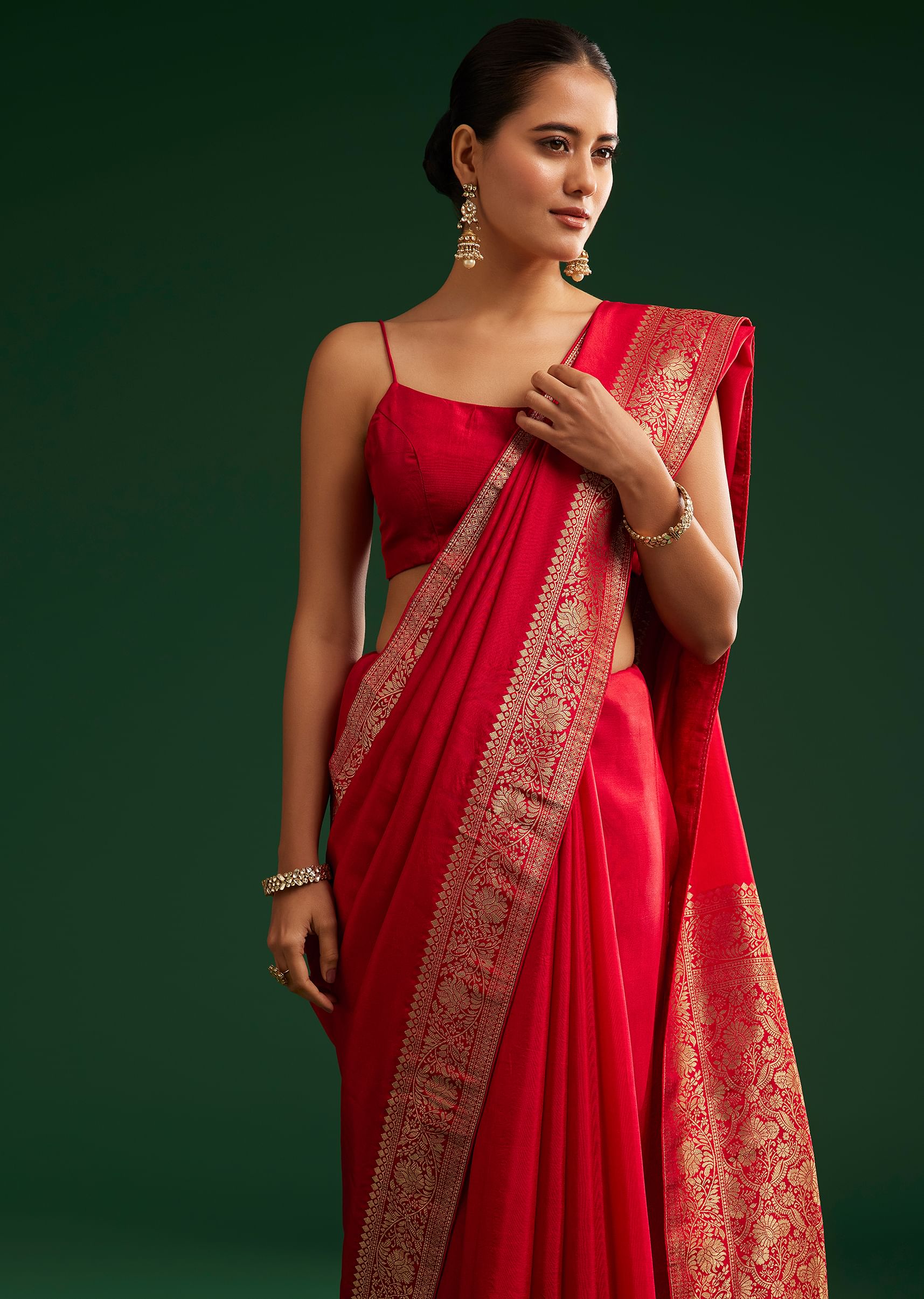 red-dola-silk-saree-with-zari-woven-border-and-pallu-sg292695-5_0a33aae6-544c-4eb2-a9cb-bb45b8fd4712.jpg