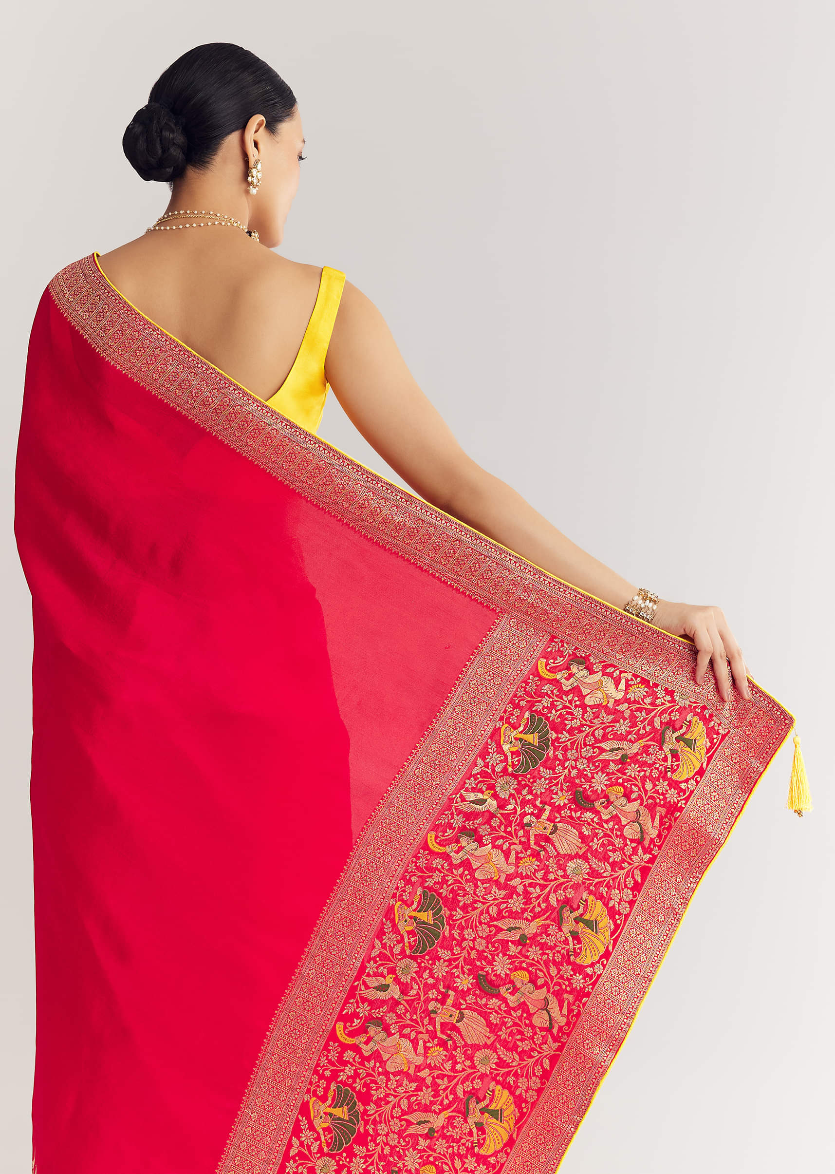 red-dola-silk-saree-with-zari-woven-motifs-sg311834-4_3d8bc2e7-0bf7-471e-a2fc-26cc8e59f1d6.jpg