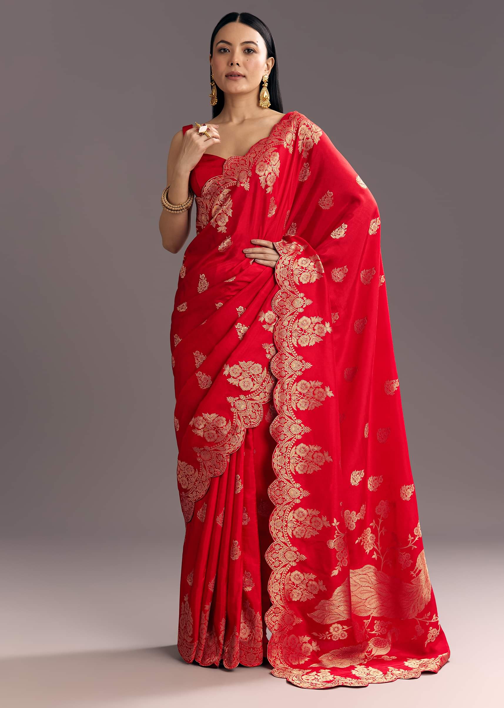 red-dola-silk-woven-motif-saree-with-scallop-border-sg284682-1_1_6809dbfe-723b-47f7-b43e-01fe5ff8f5c9.jpg