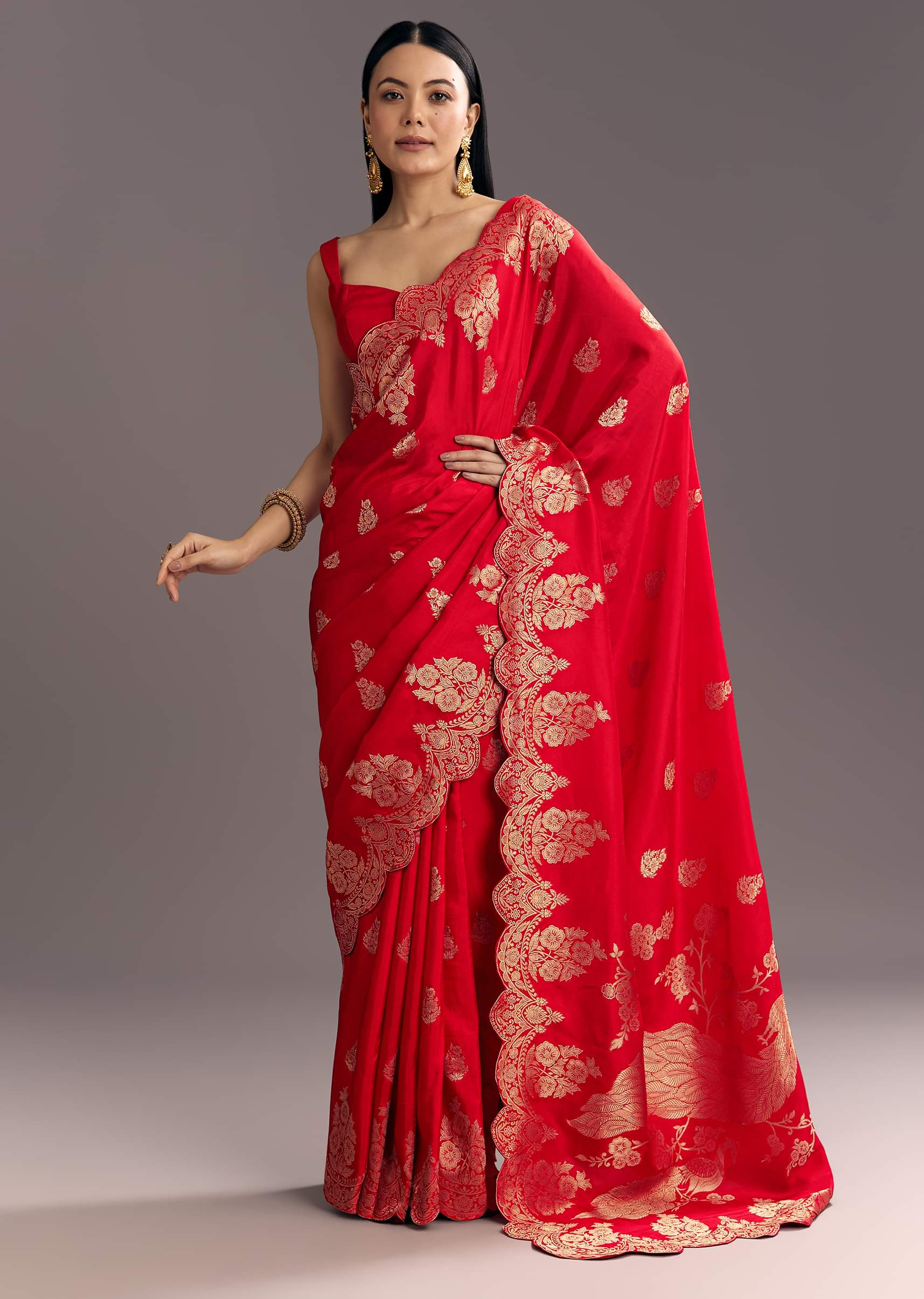 red-dola-silk-woven-motif-saree-with-scallop-border-sg284682-4_cde8a597-d22a-4811-9fab-5354306e2bcd.jpg
