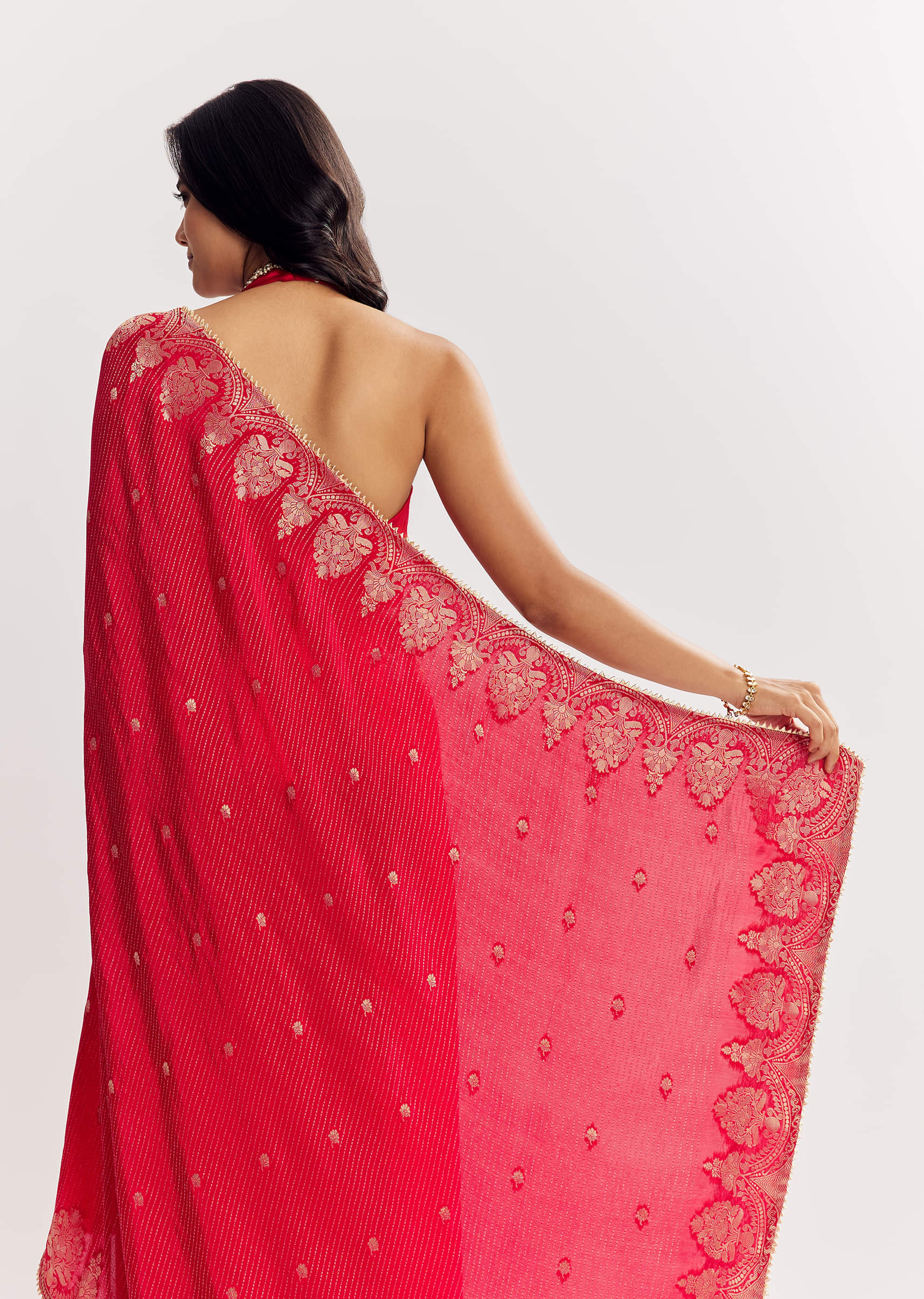 red-georgette-lurex-saree-with-brocade-butti-and-gota-patti-border-sg316249-6_7945e5ab-9d84-4c62-9e49-6c39a445ffda.jpg