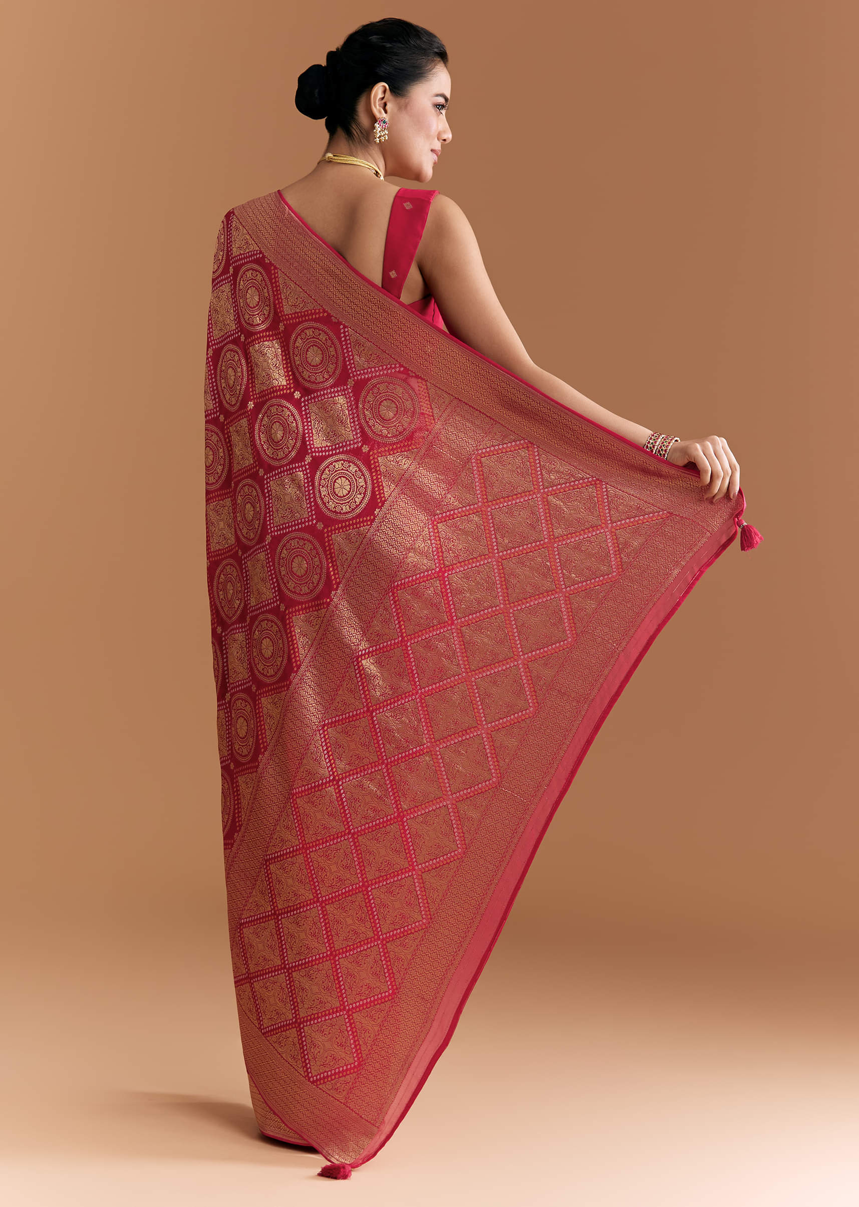 red-khadhi-georgette-saree-with-geometric-motifs-in-zari-work-sg346190-4.jpg
