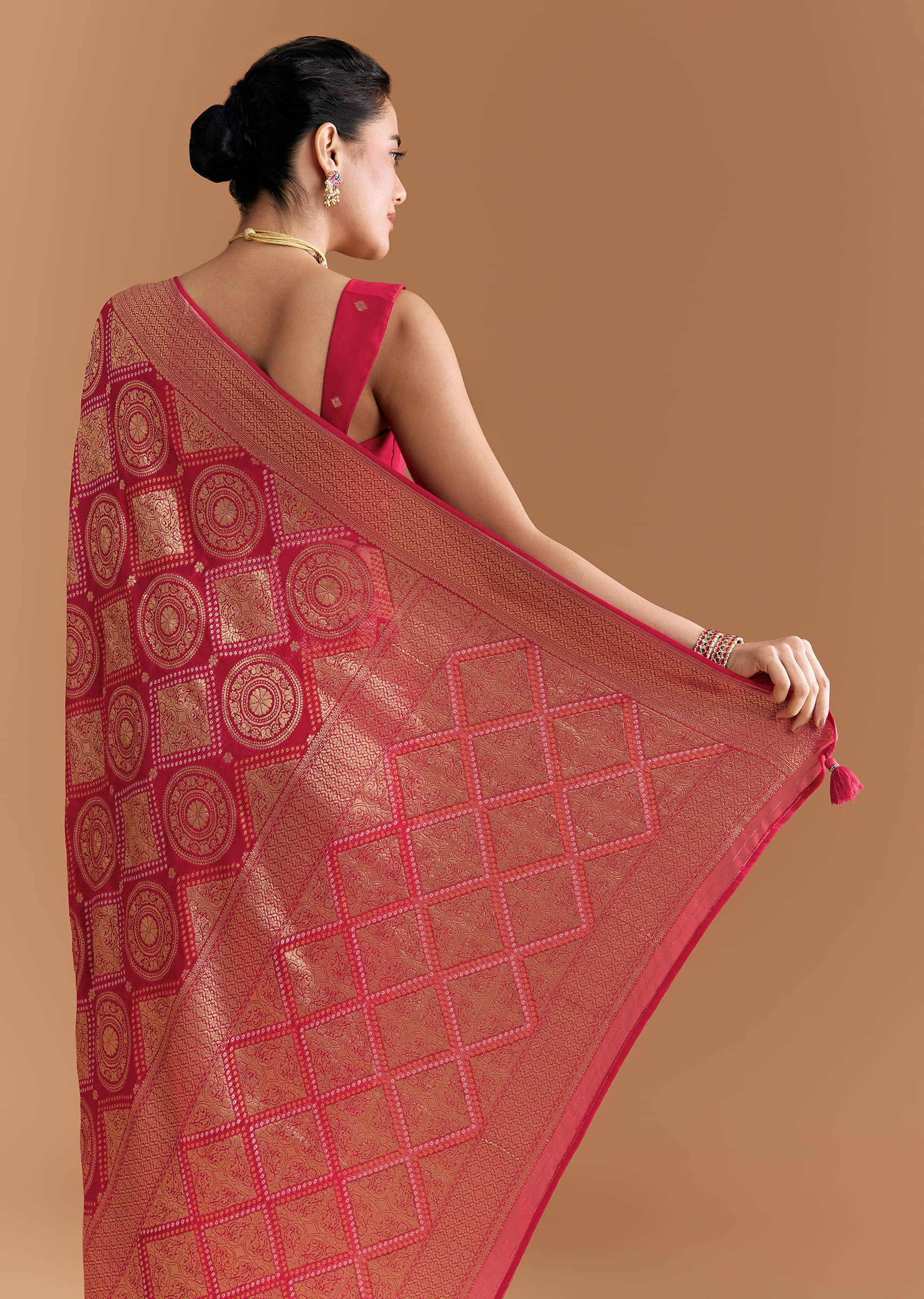 red-khadhi-georgette-saree-with-geometric-motifs-in-zari-work-sg346190-6.jpg