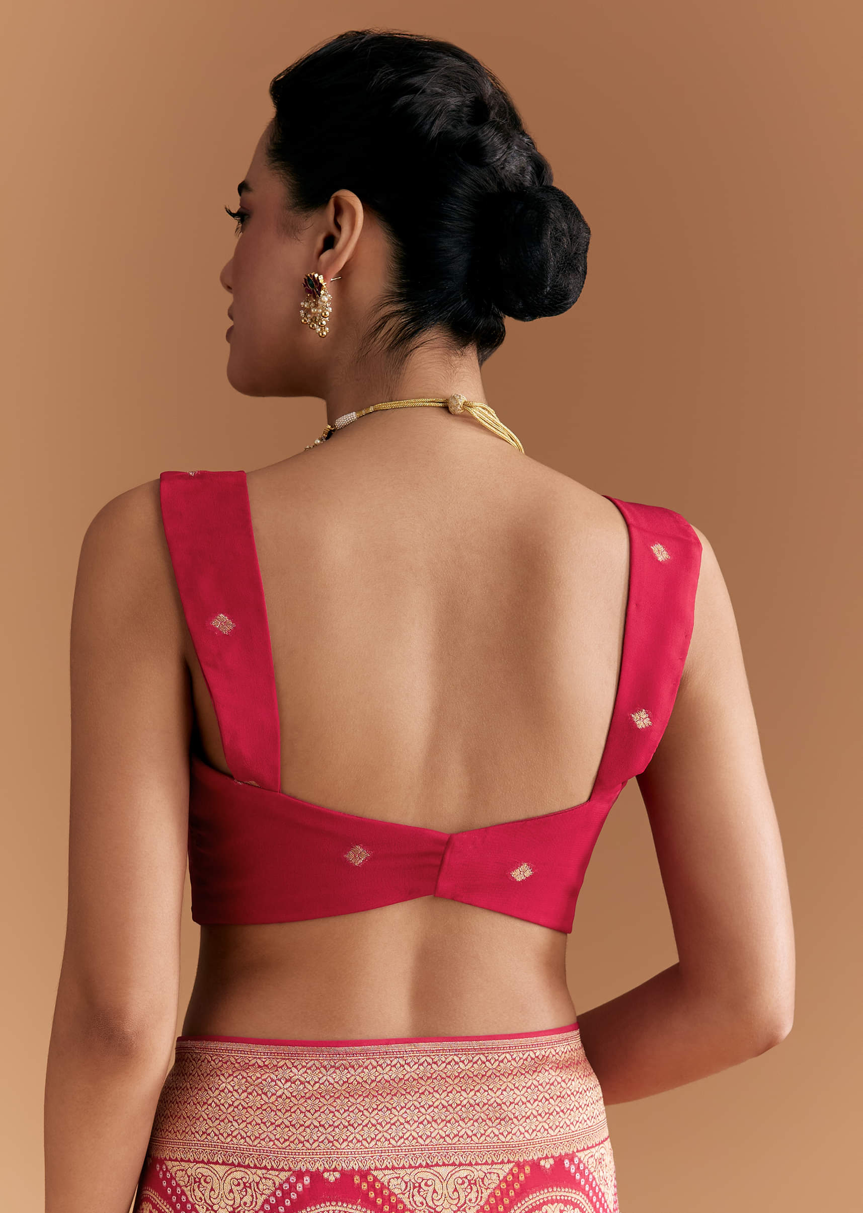 red-khadhi-georgette-saree-with-geometric-motifs-in-zari-work-sg346190-8.jpg