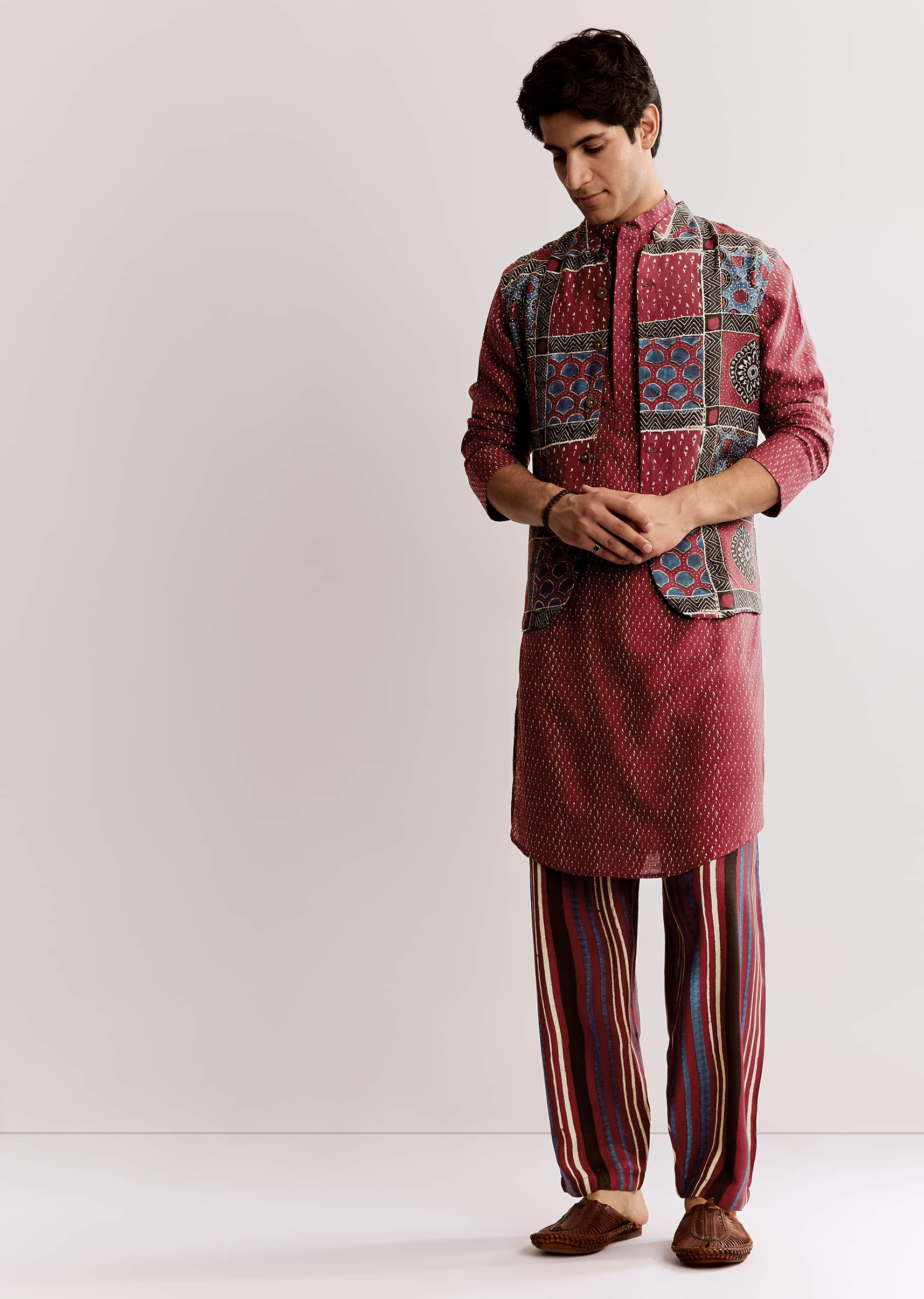 red-linen-kurta-jacket-set-with-ajrakh-print-sg318167-2_bef6129a-325e-4743-b42c-8b39dd7fc0e2.jpg