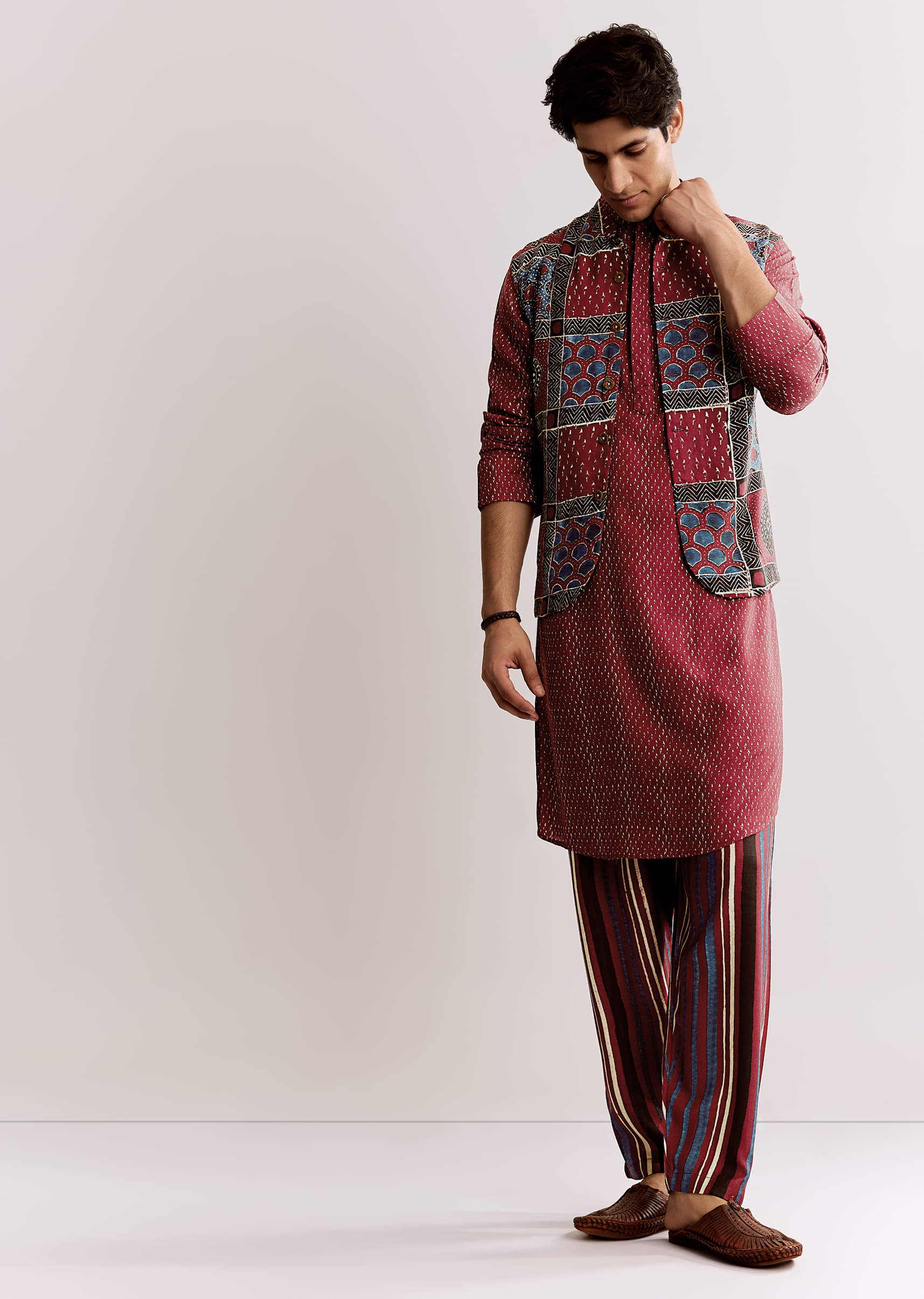 red-linen-kurta-jacket-set-with-ajrakh-print-sg318167-4_e2e8ddf0-e420-4b42-a5be-f9a76ea2a553.jpg