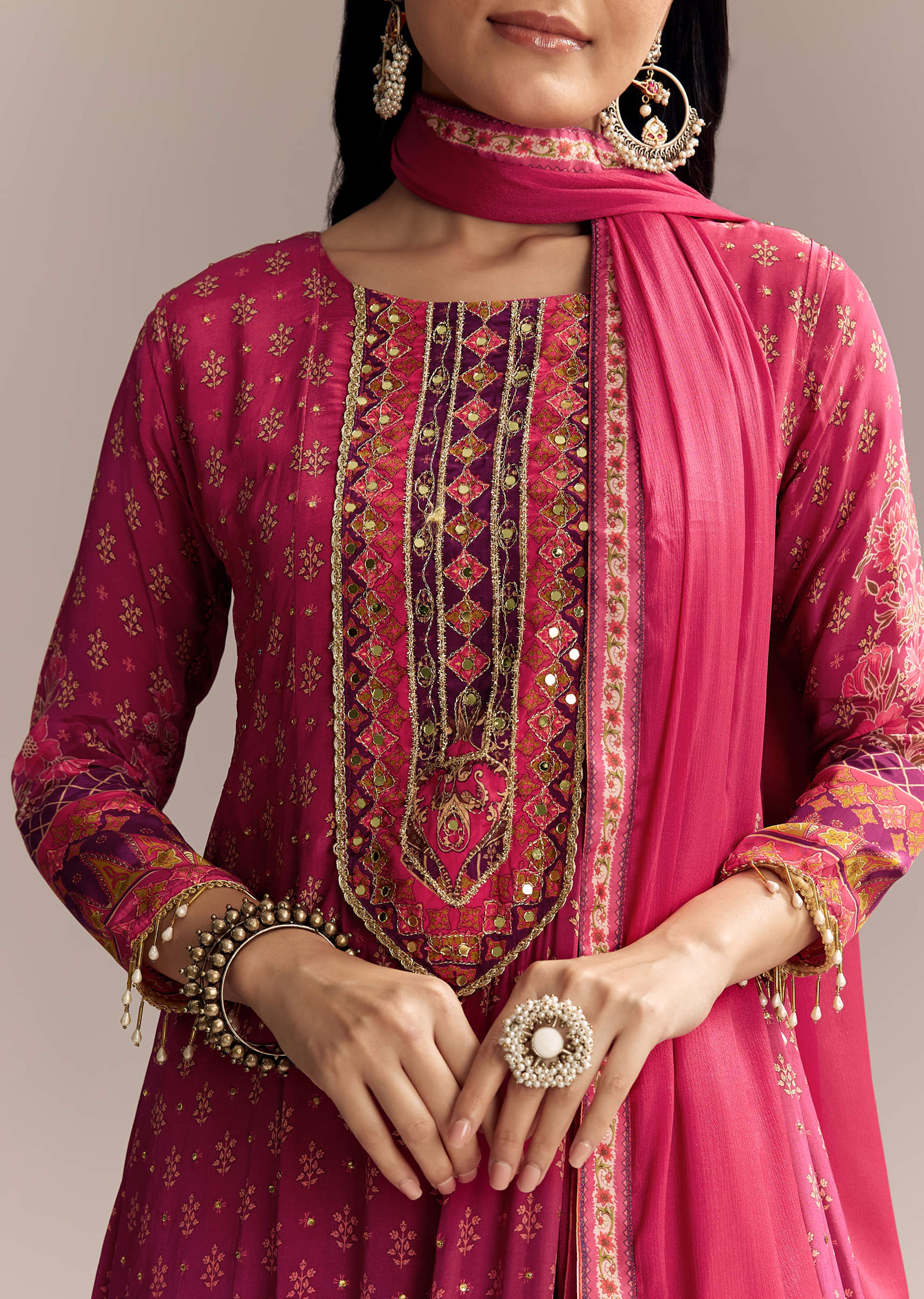 red-ombre-crepe-printed-anarkali-suit-with-embroidery-and-tassels-sg353422-2.jpg