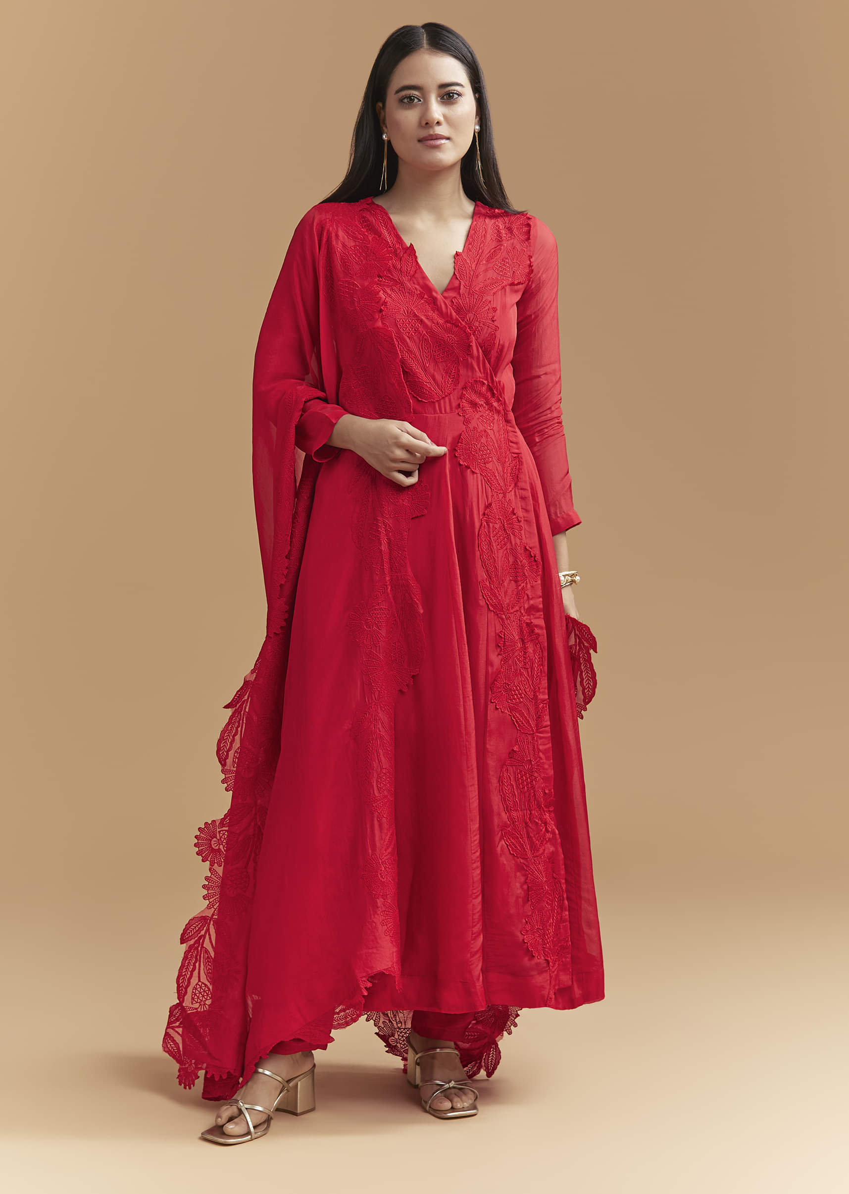 red-organza-anarkali-suit-with-intricate-resham-work-sg346981-3.jpg
