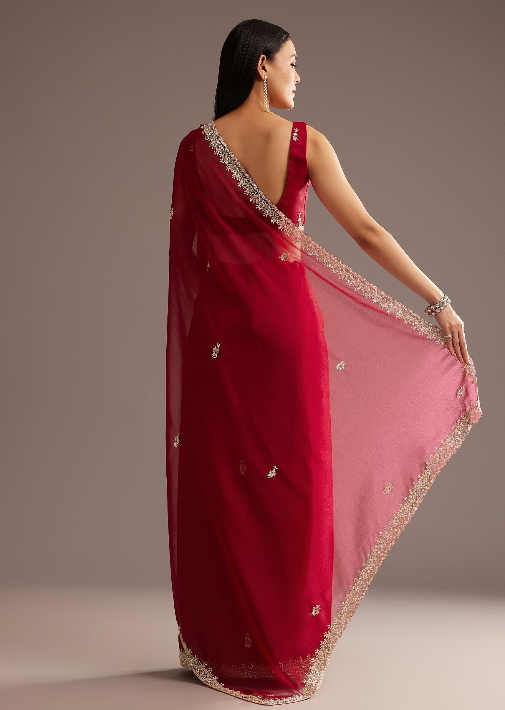 red-organza-saree-with-cutdana-and-sequins-border-sg264608-6_6e75c539-a531-47b9-bbbb-224c12abd026.jpg