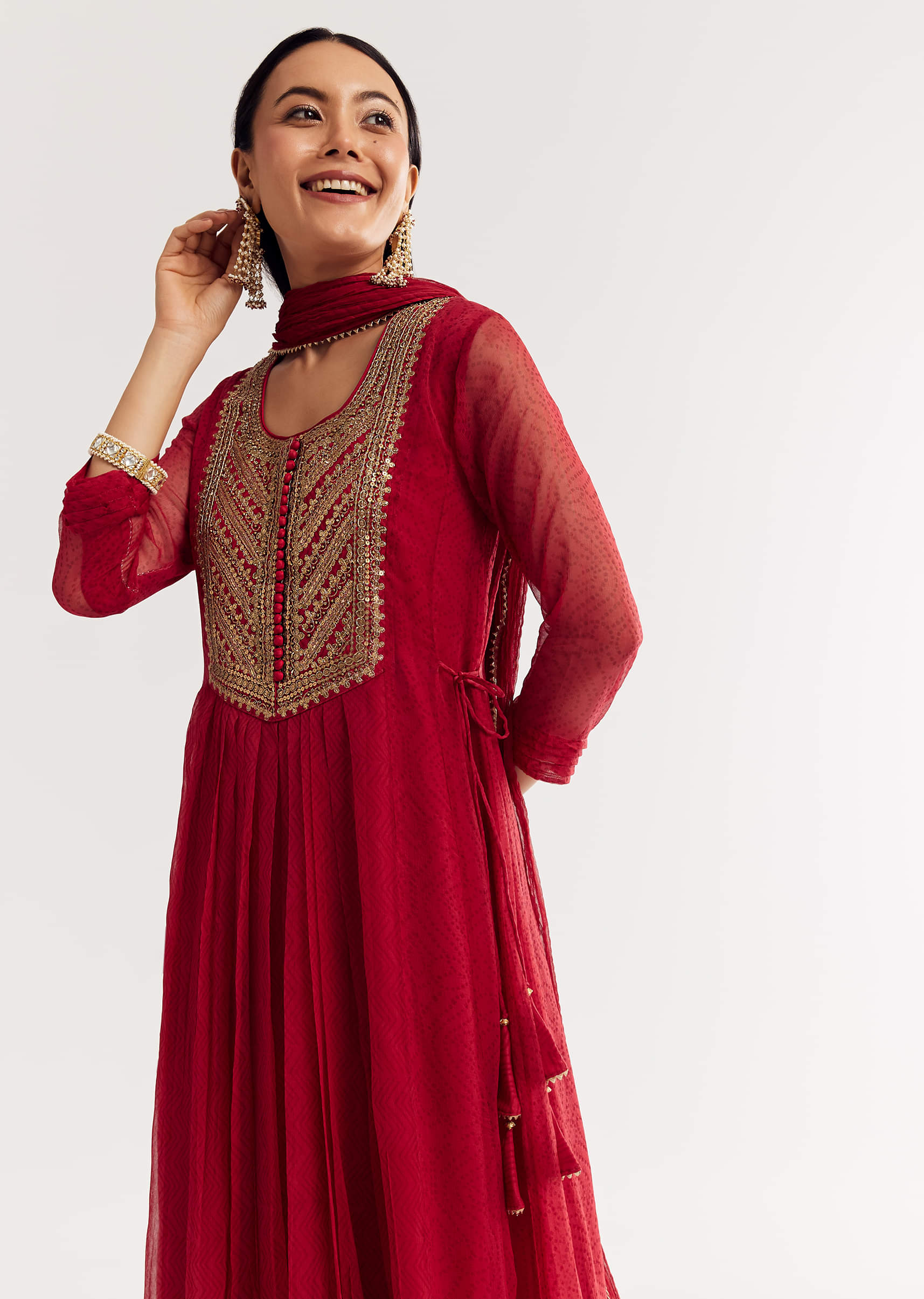 red-printed-chiffon-sequin-kurta-set-with-dupatta-sg320894-1_40522c21-d7c0-43ee-9b70-8512e0110b9b.jpg