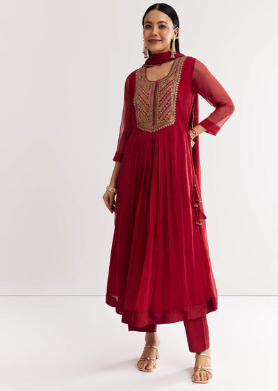 red-printed-chiffon-sequin-kurta-set-with-dupatta-sg320894-4_14653cfa-46e2-464f-934f-a39abbb25952.jpg