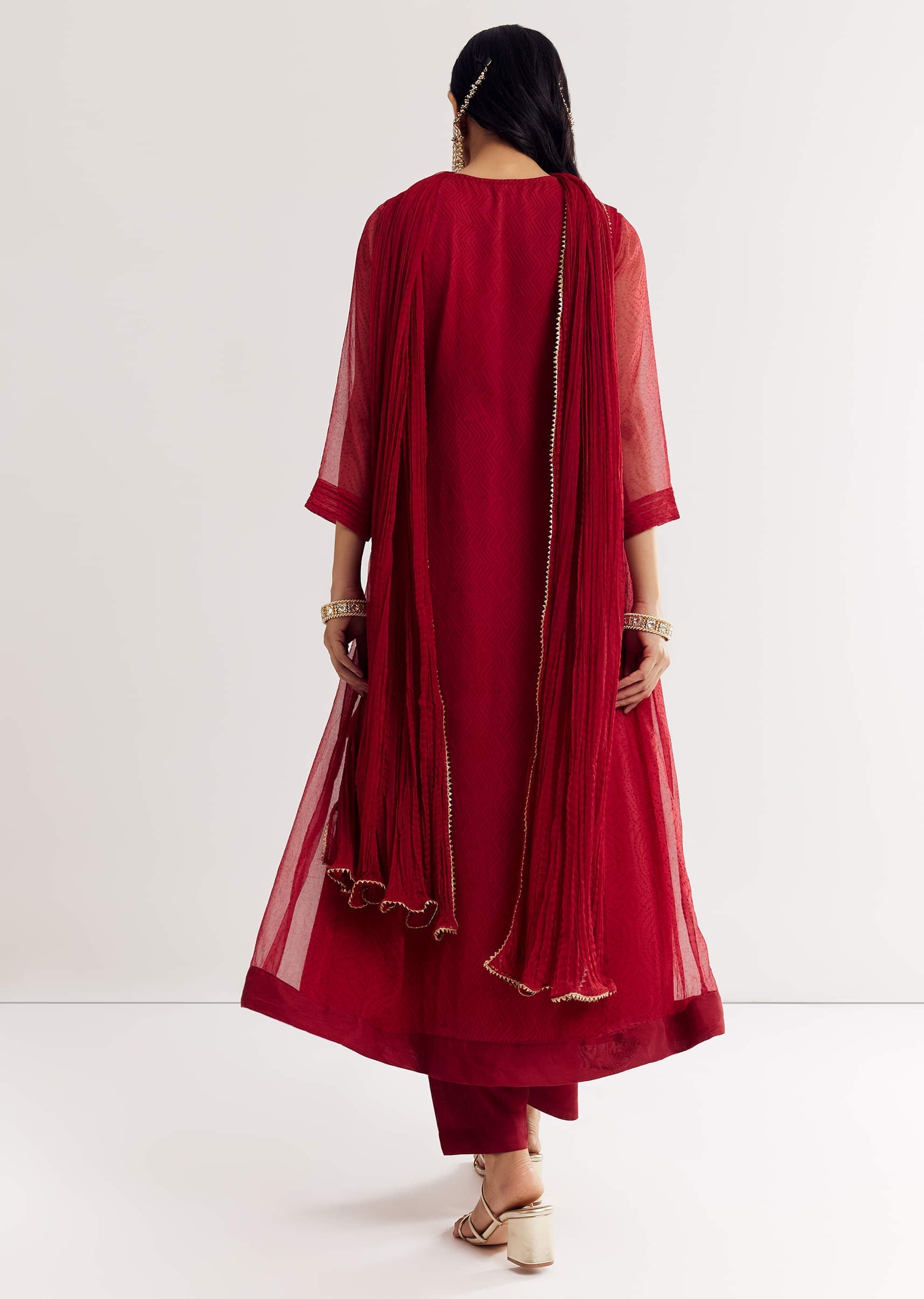 red-printed-chiffon-sequin-kurta-set-with-dupatta-sg320894-5_97a9c194-6152-4c0f-8fcd-24b24e3da875.jpg