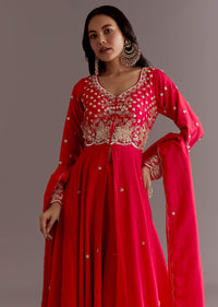 red-russian-silk-front-slit-cutdana-beaded-kurta-set-with-dupatta-sg312787-2_f89fee49-c5d0-42e7-92f1-e8efac836036.jpg