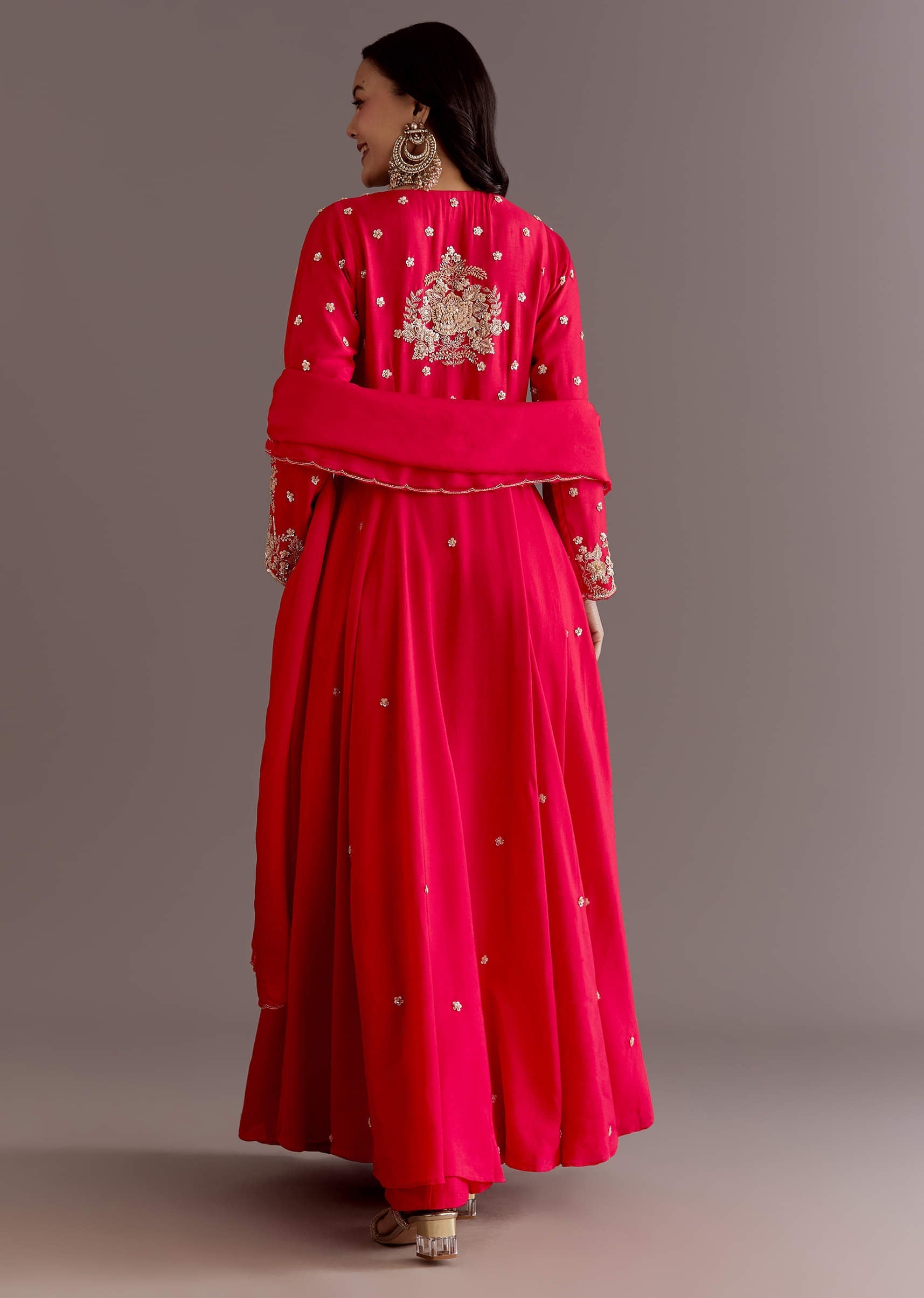 red-russian-silk-front-slit-cutdana-beaded-kurta-set-with-dupatta-sg312787-5_5f2d5b86-2a49-475c-9099-21e39d49f5be.jpg
