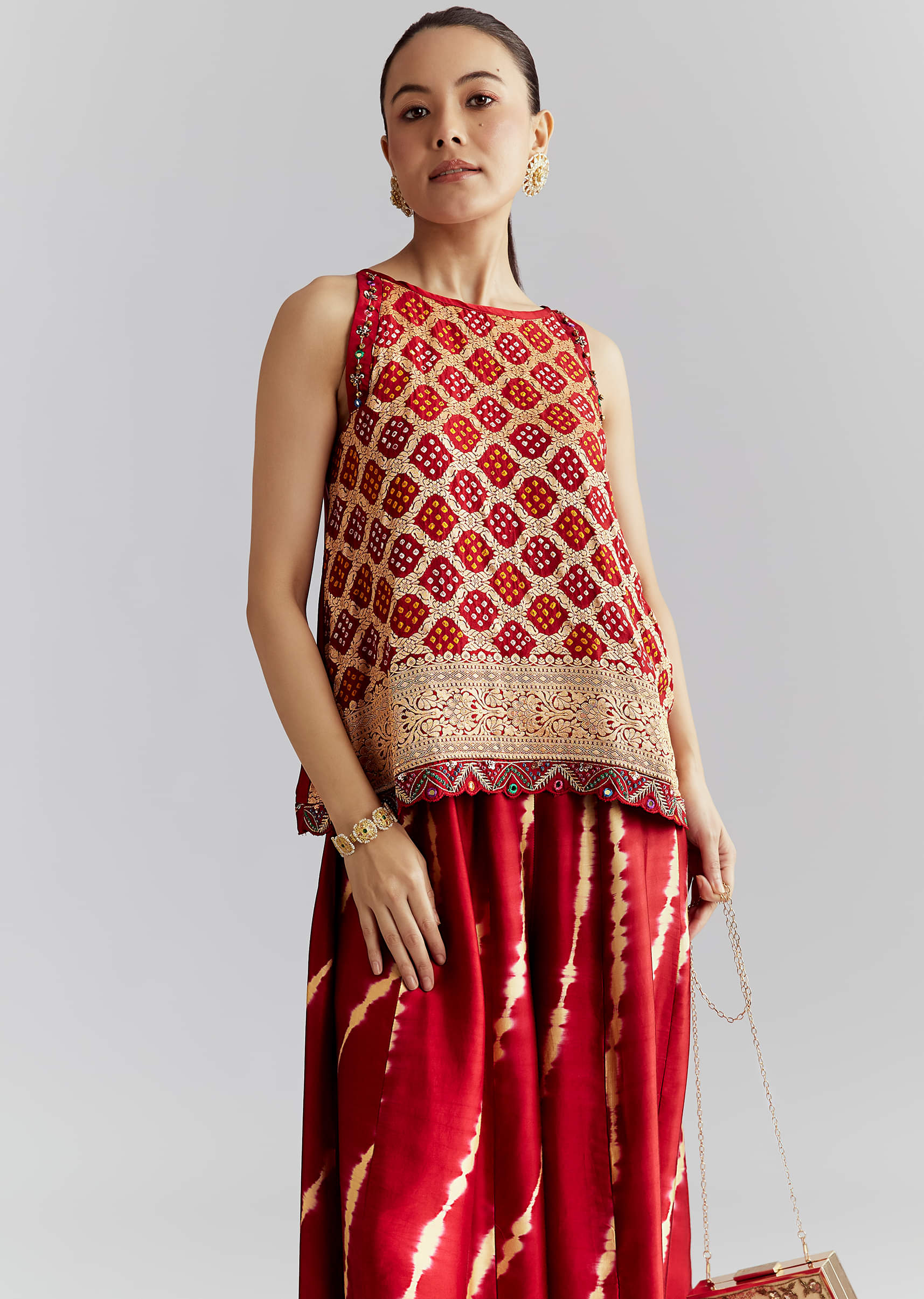 red-satin-co-ord-set-with-bandhani-and-leheriya-print-sg356619-4.jpg