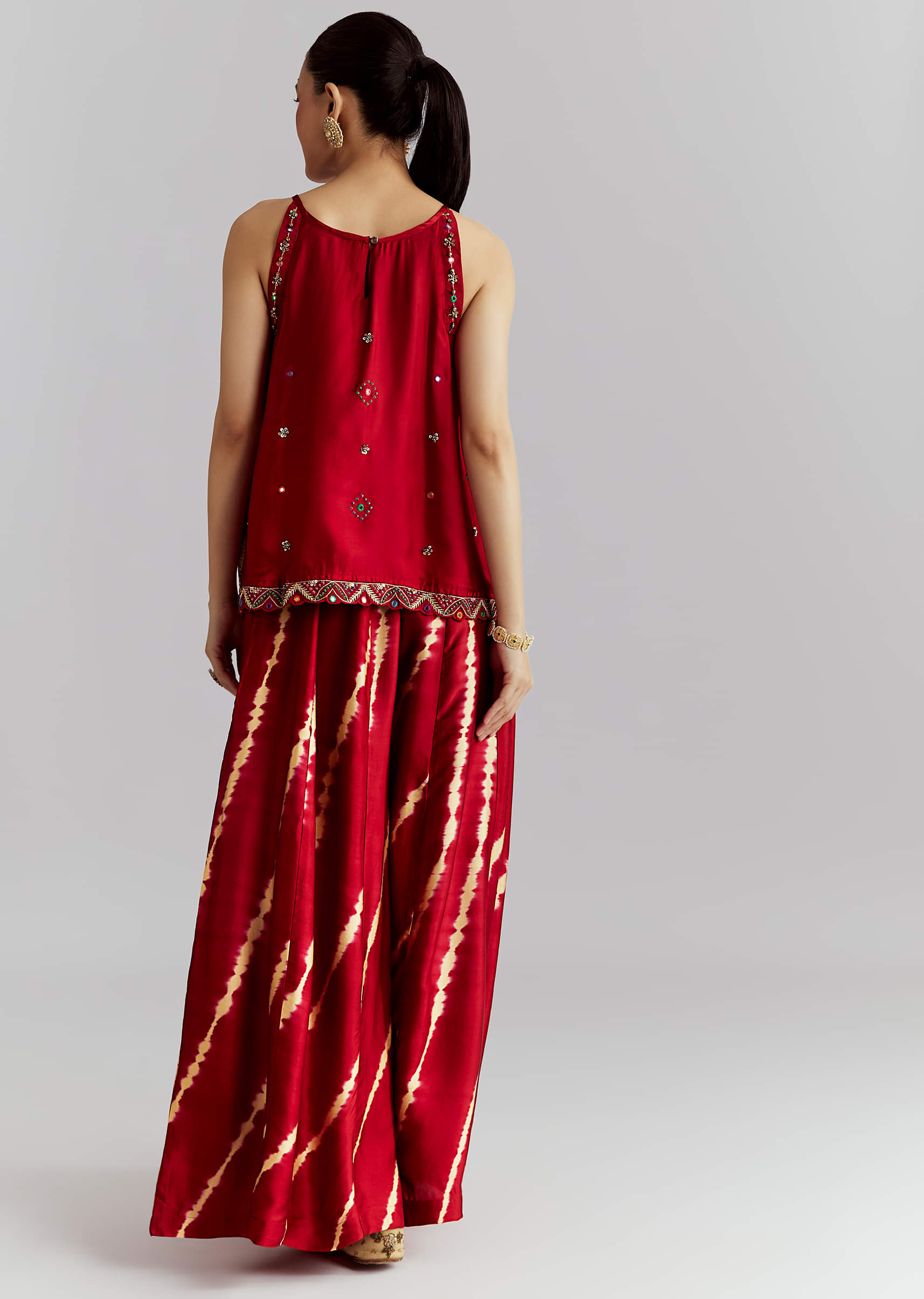 red-satin-co-ord-set-with-bandhani-and-leheriya-print-sg356619-5.jpg