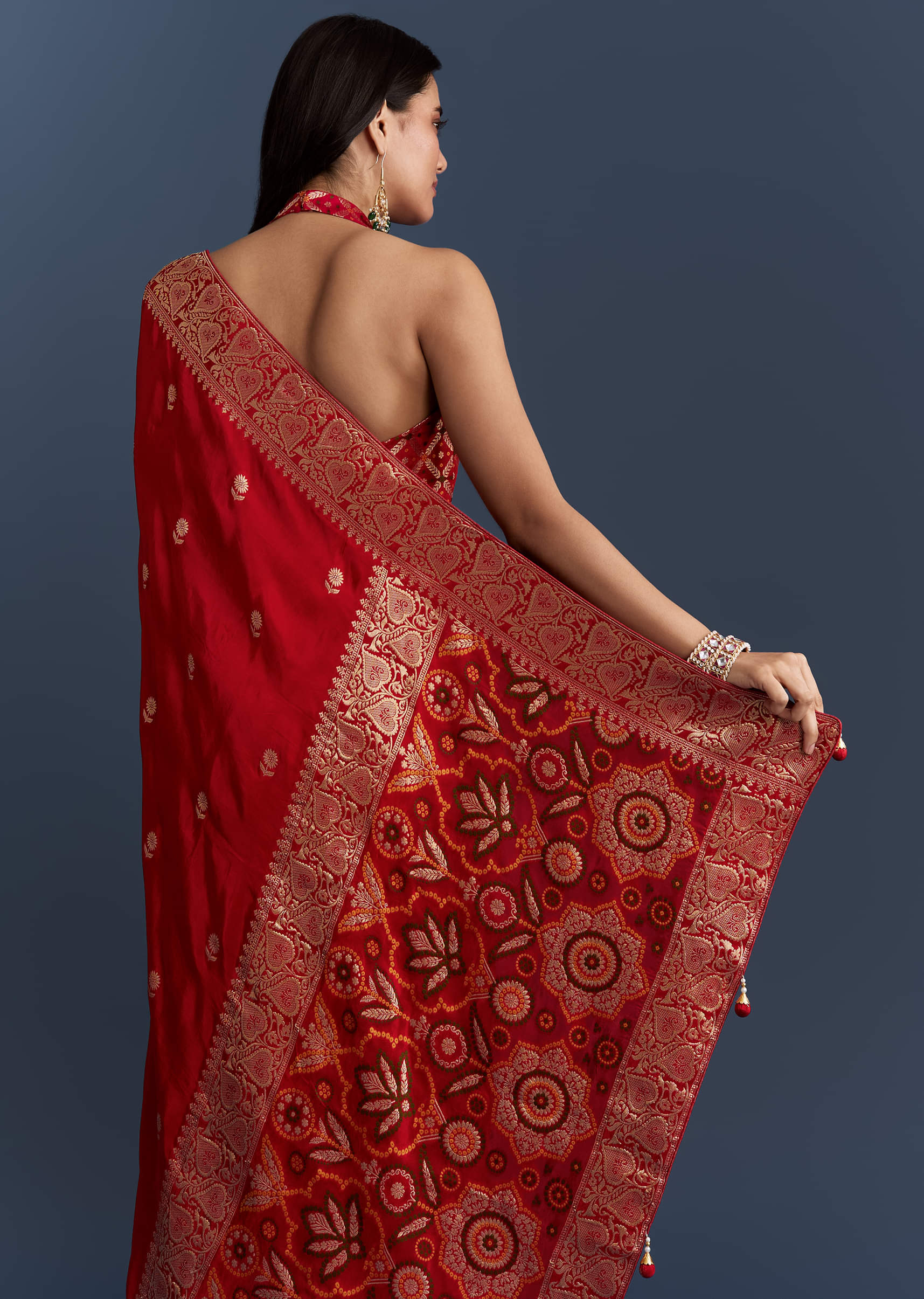 red-satin-woven-saree-with-floral-motif-work-sg350485-6.jpg